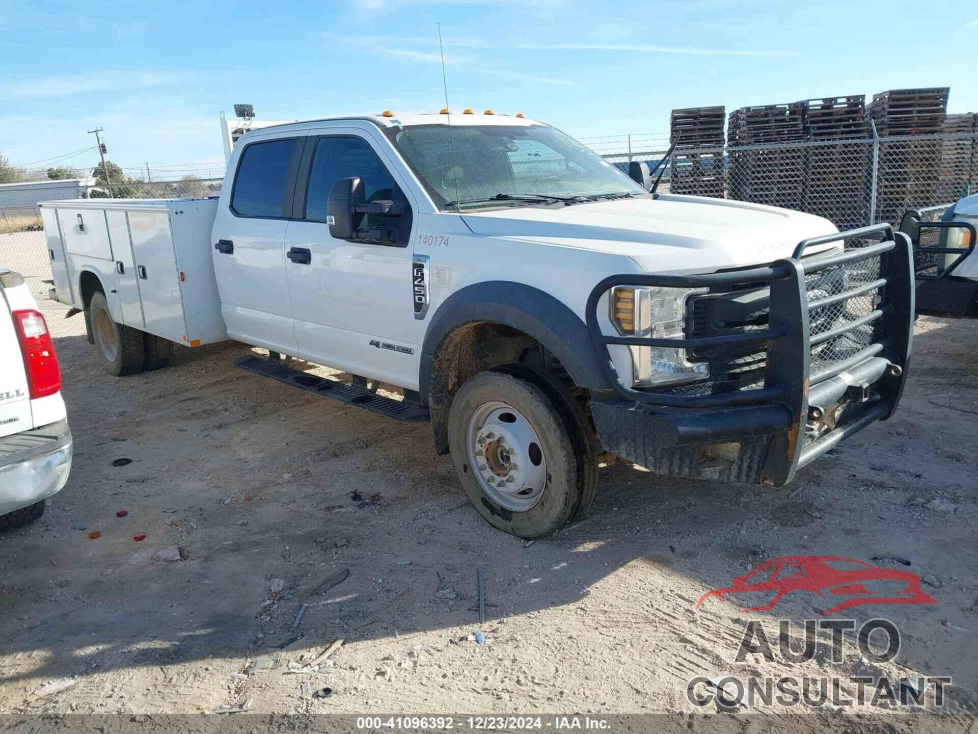 FORD F-450 CHASSIS 2019 - 1FD0W4HT6KEC46704