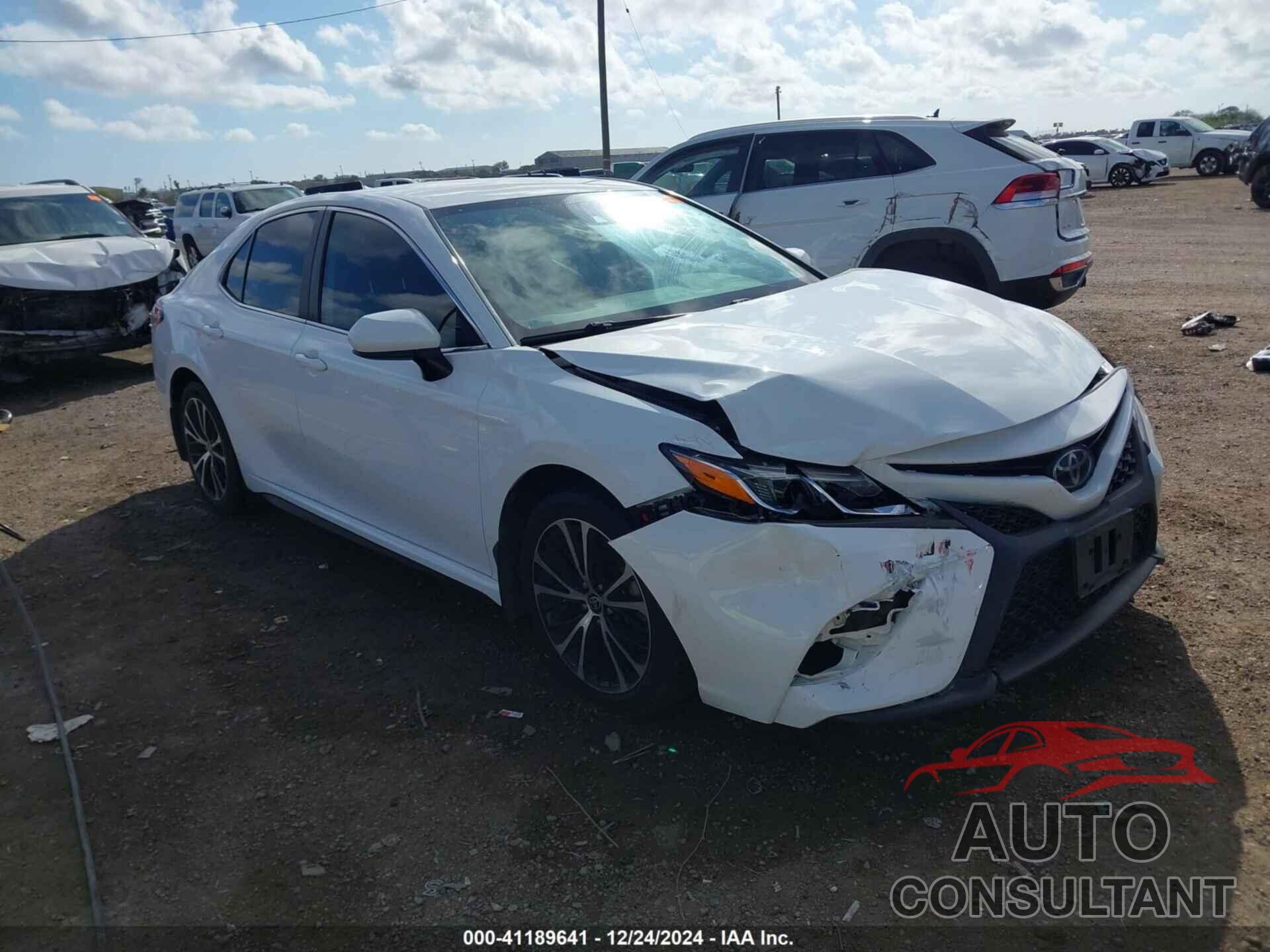 TOYOTA CAMRY 2020 - 4T1G11AK0LU957688