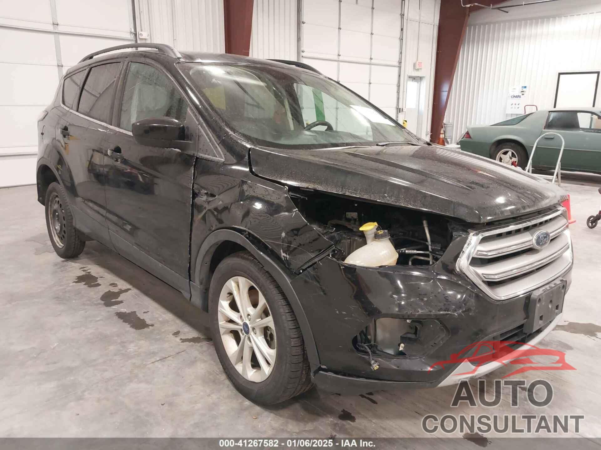 FORD ESCAPE 2017 - 1FMCU9G94HUA76329