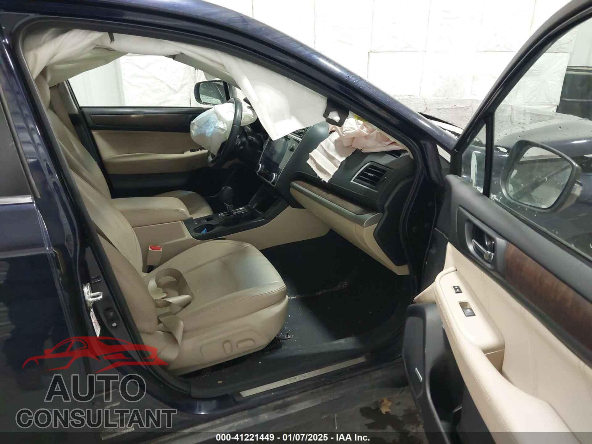SUBARU OUTBACK 2018 - 4S4BSANC5J3379777