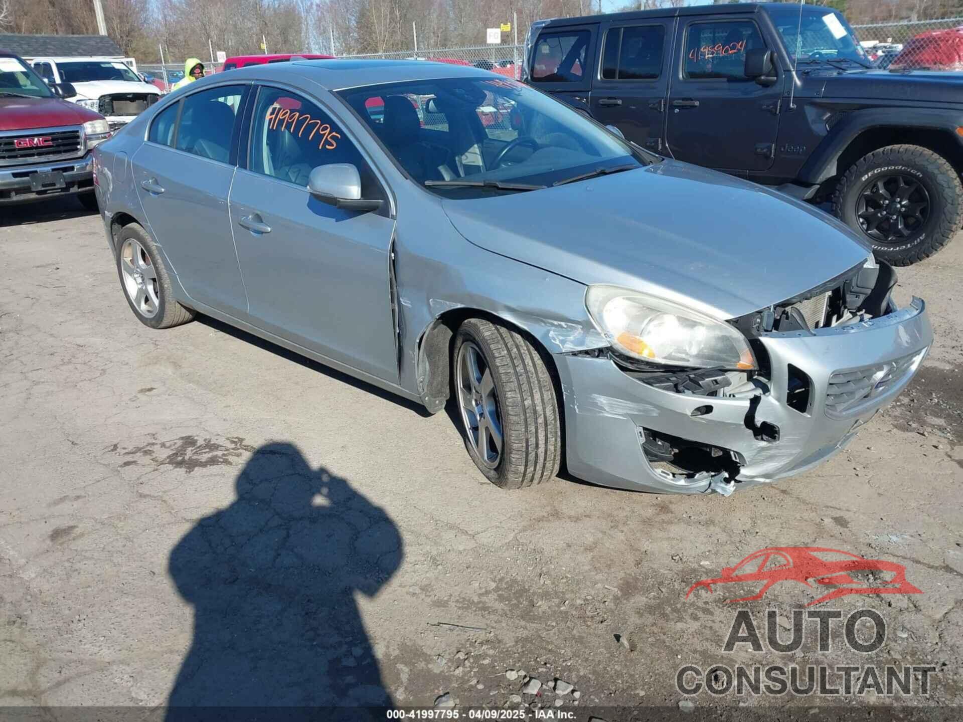 VOLVO S60 2013 - YV1612FS5D1216934