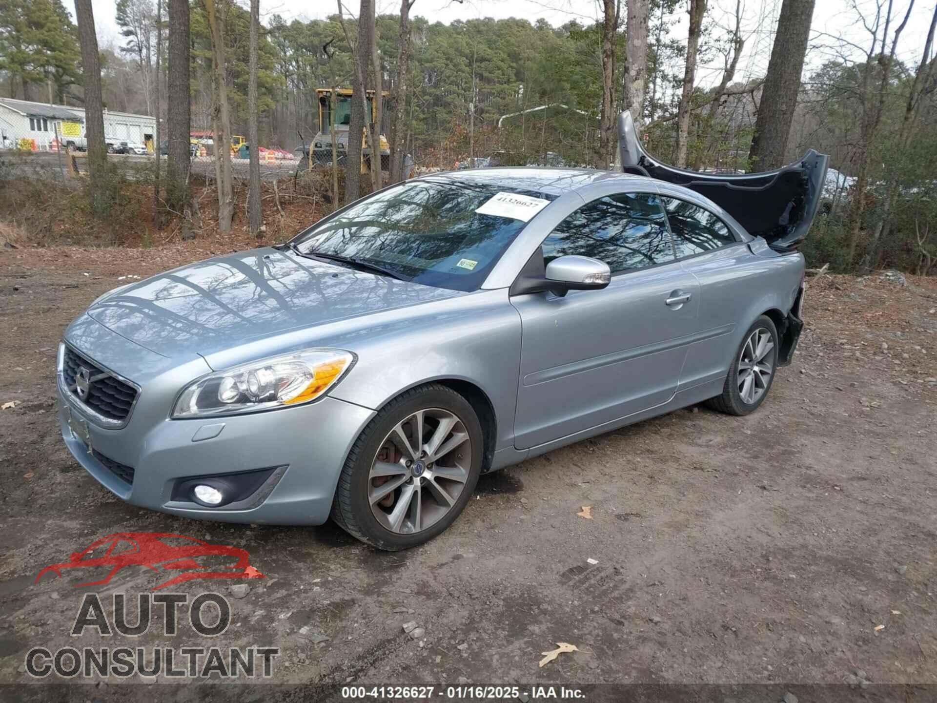VOLVO C70 2013 - YV1672MC2DJ143693