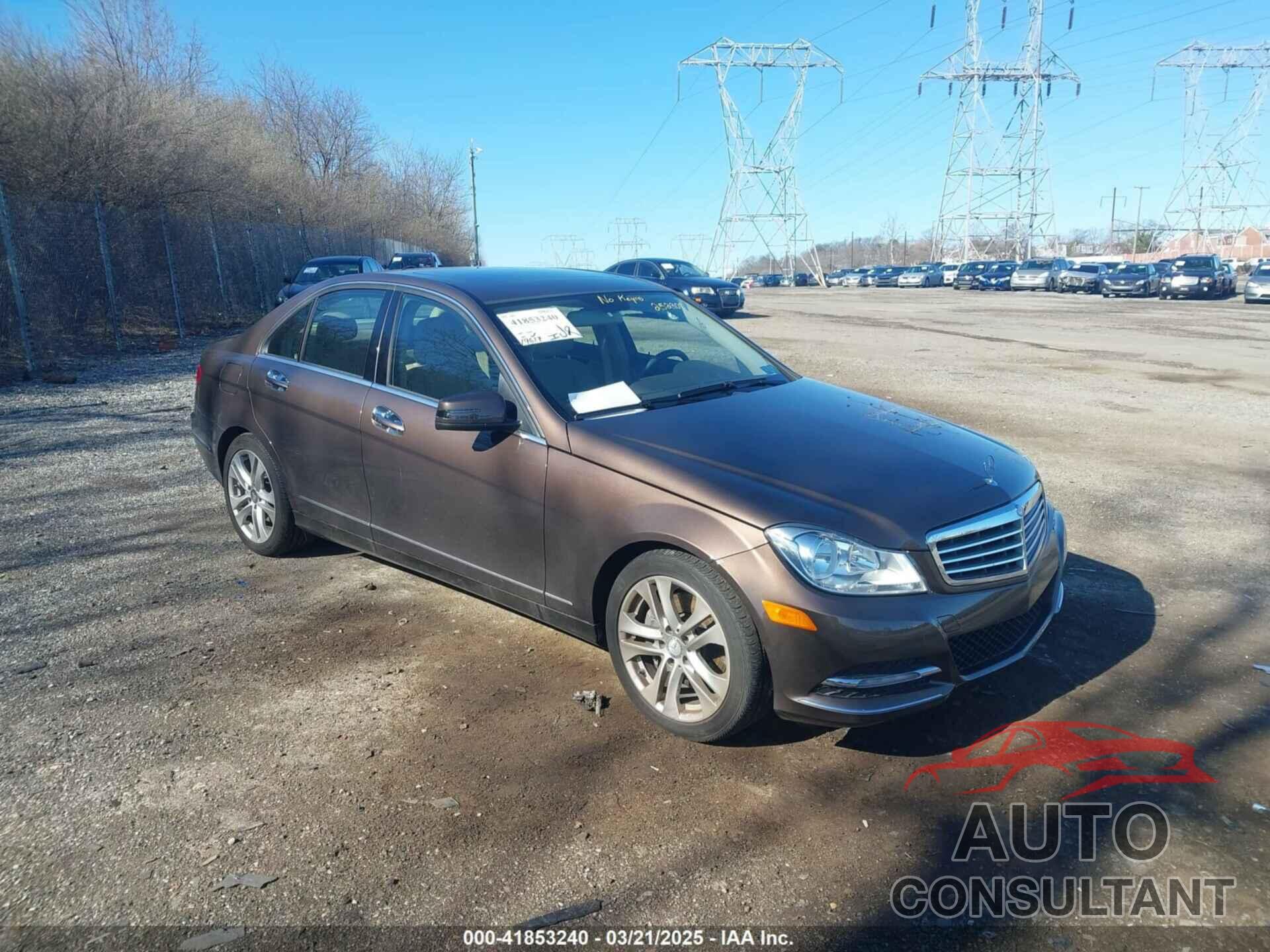 MERCEDES-BENZ C 300 2013 - WDDGF8AB1DR252908