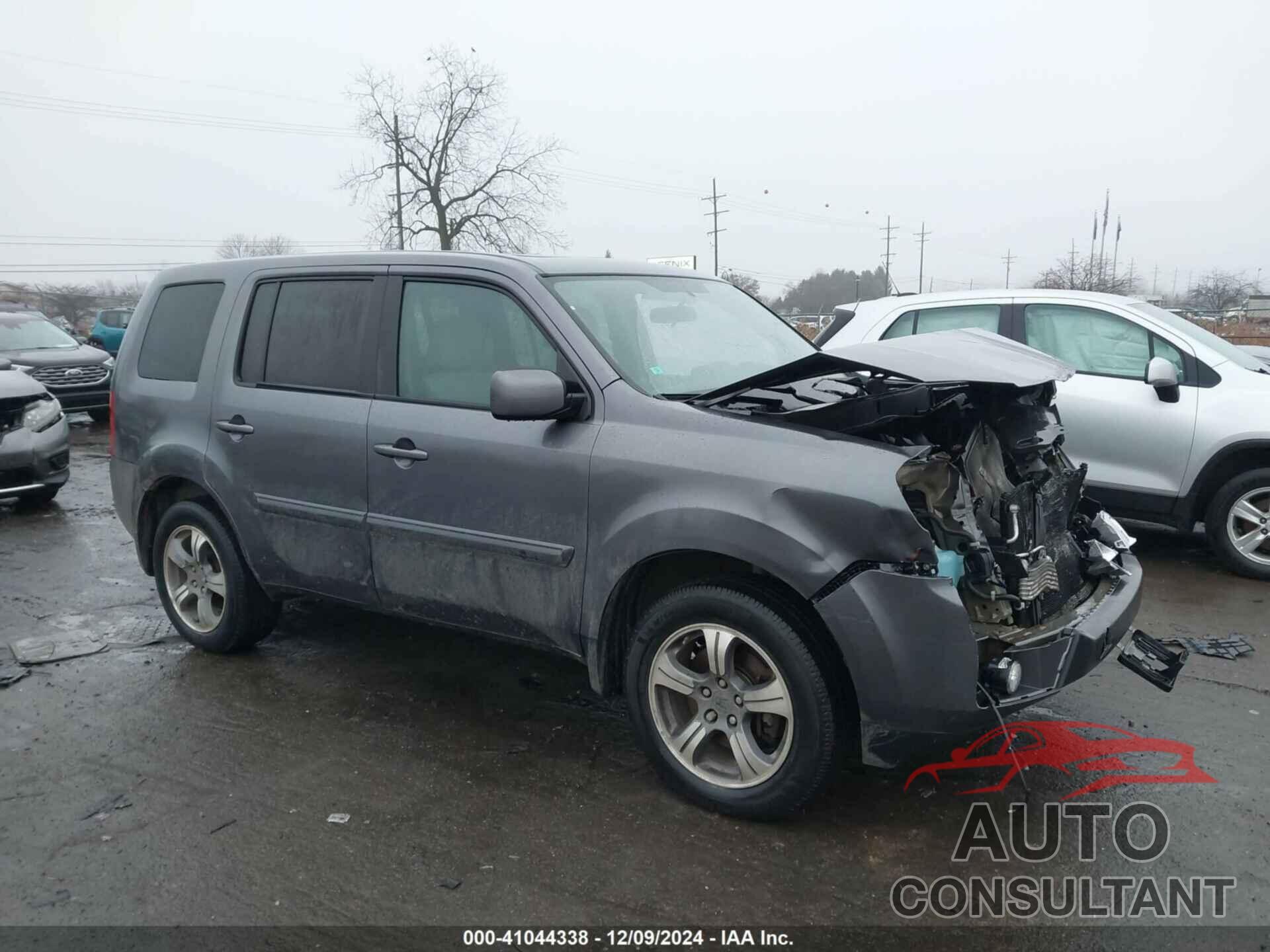 HONDA PILOT 2015 - 5FNYF4H3XFB074589
