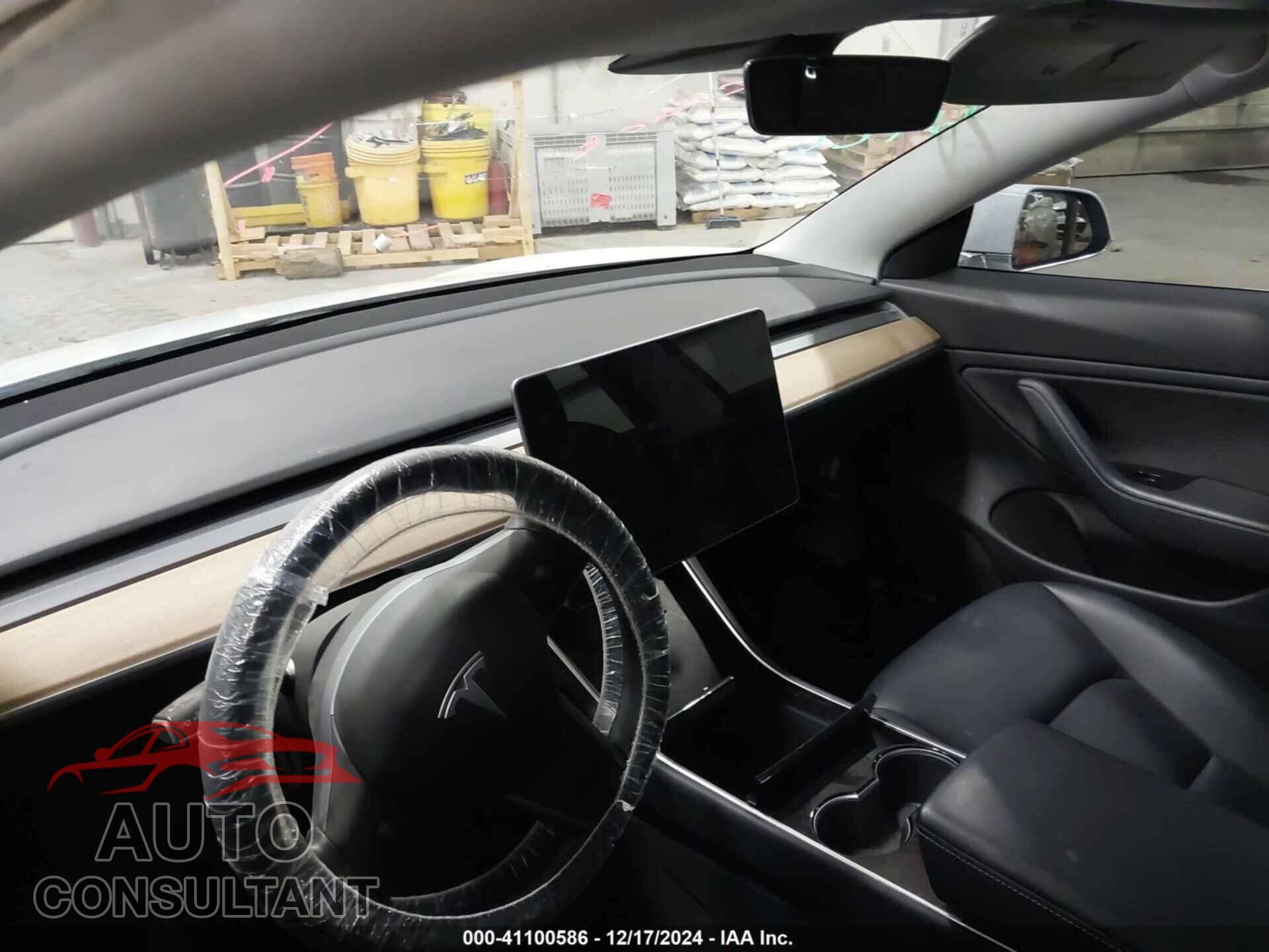 TESLA MODEL 3 2018 - 5YJ3E1EB3JF084493