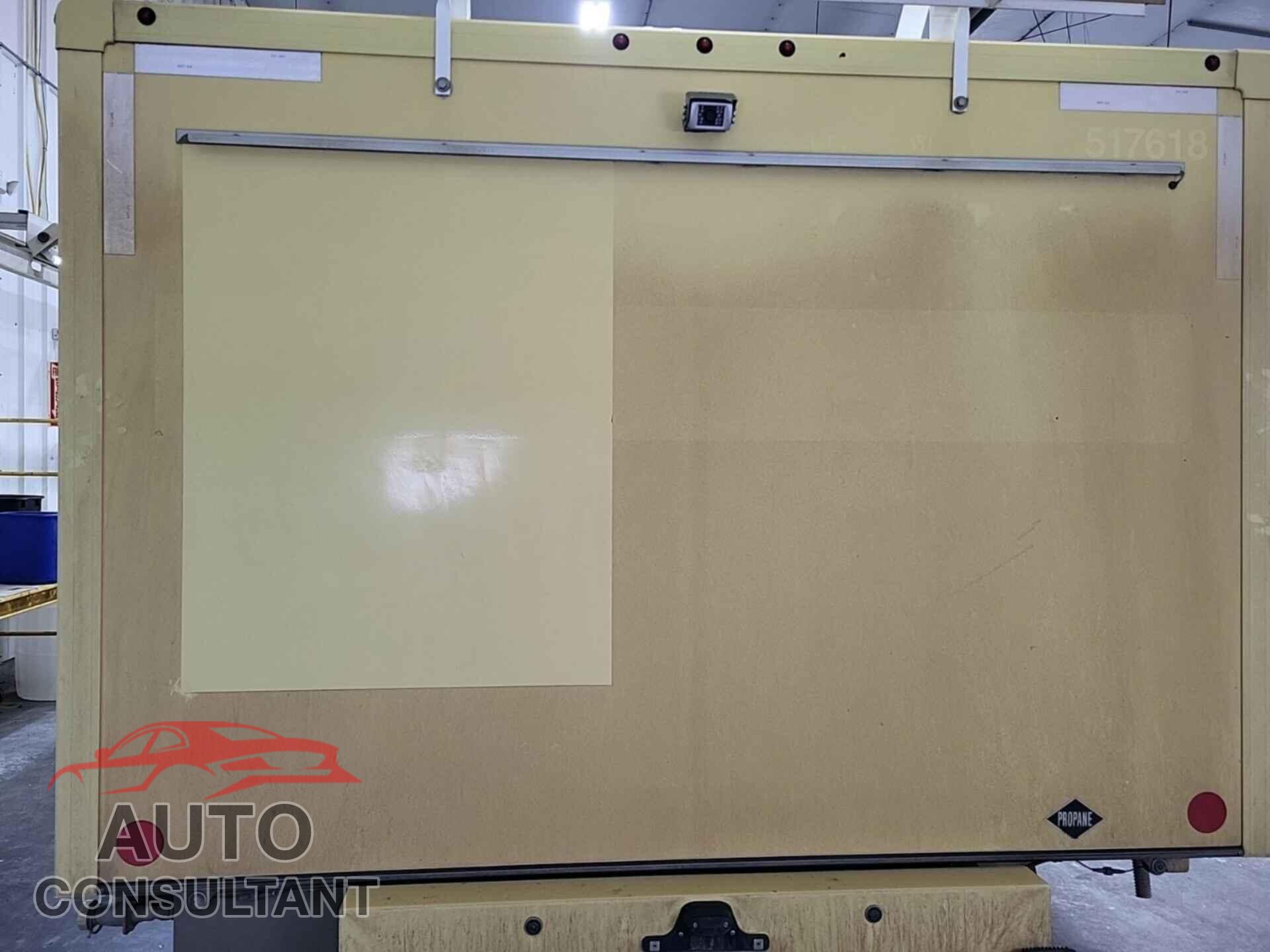 FORD E-450 CUTAWAY 2022 - 1FDXE4FN7NDC34447