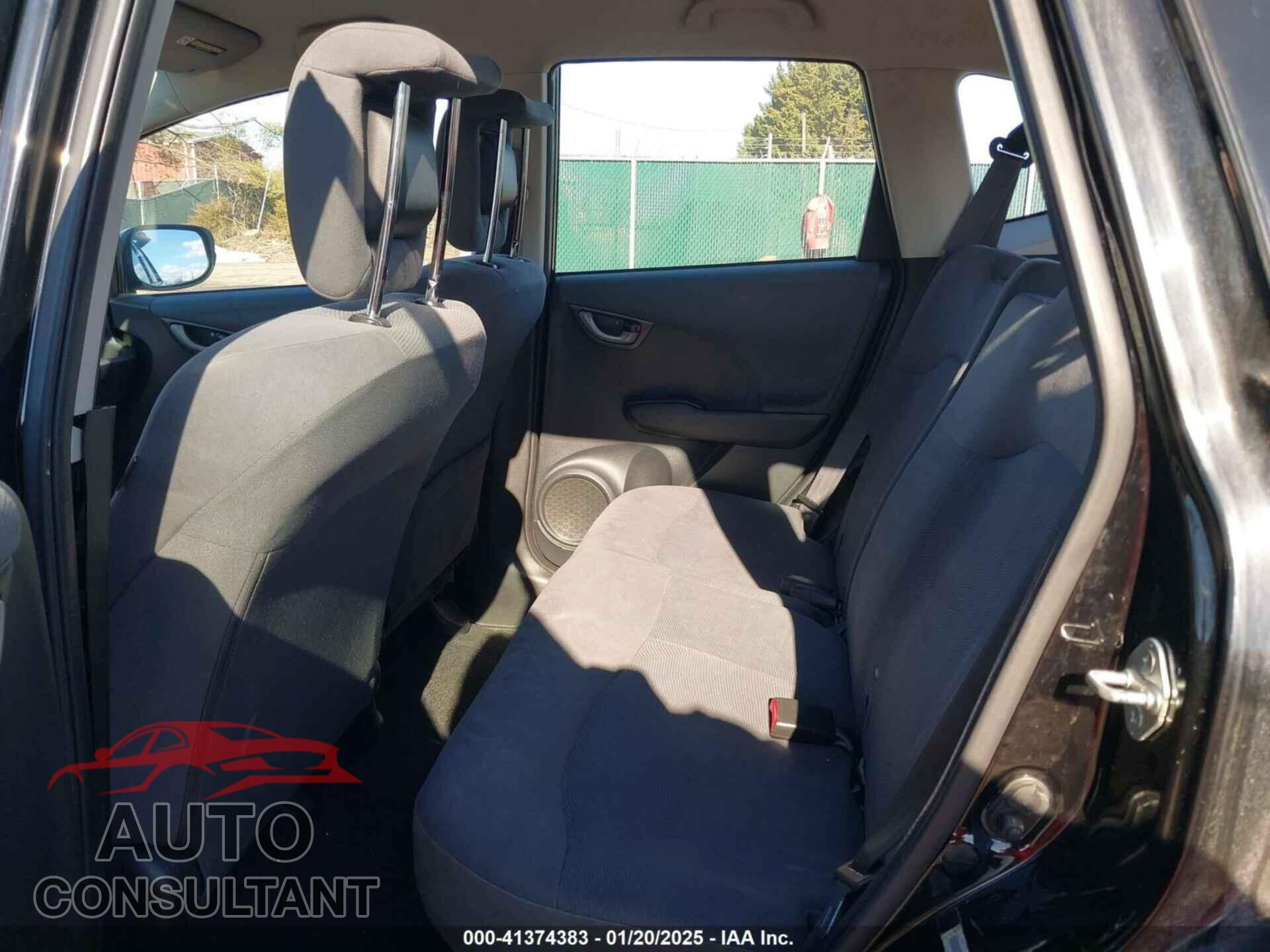 HONDA FIT 2013 - JHMGE8H32DC034229