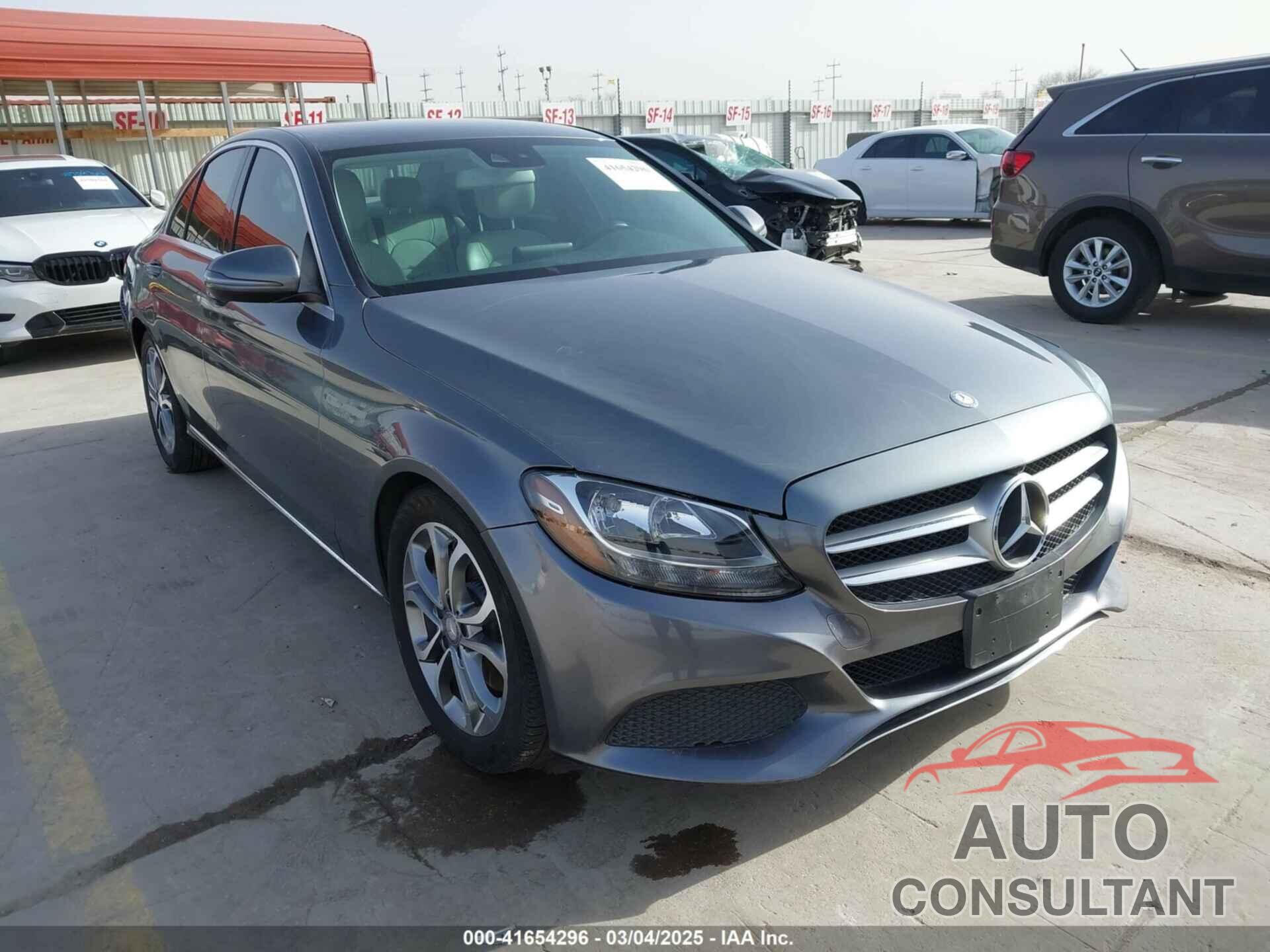 MERCEDES-BENZ C 300 2017 - 55SWF4JB1HU188040