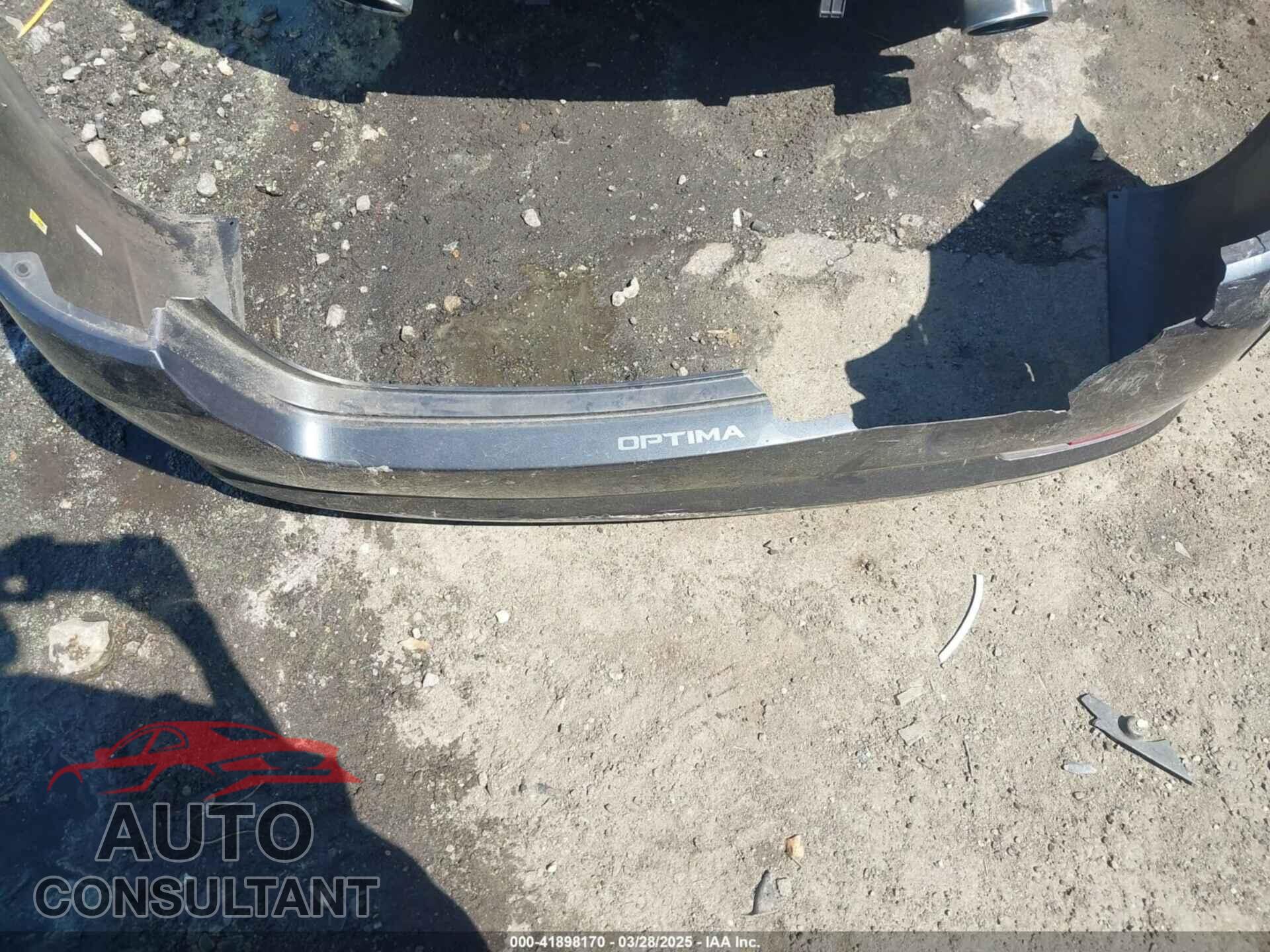 KIA OPTIMA 2011 - KNAGN4A78B5175859