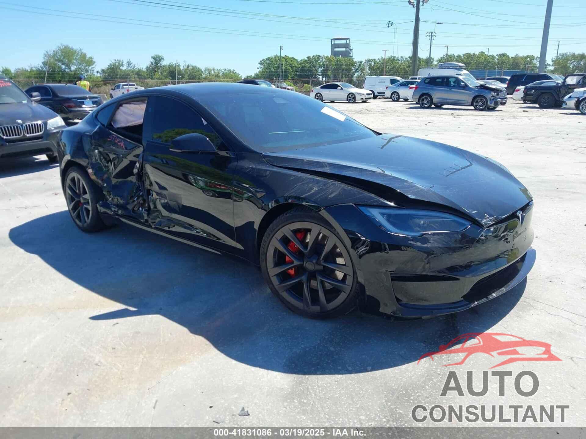 TESLA MODEL S 2023 - 5YJSA1E67PF528171
