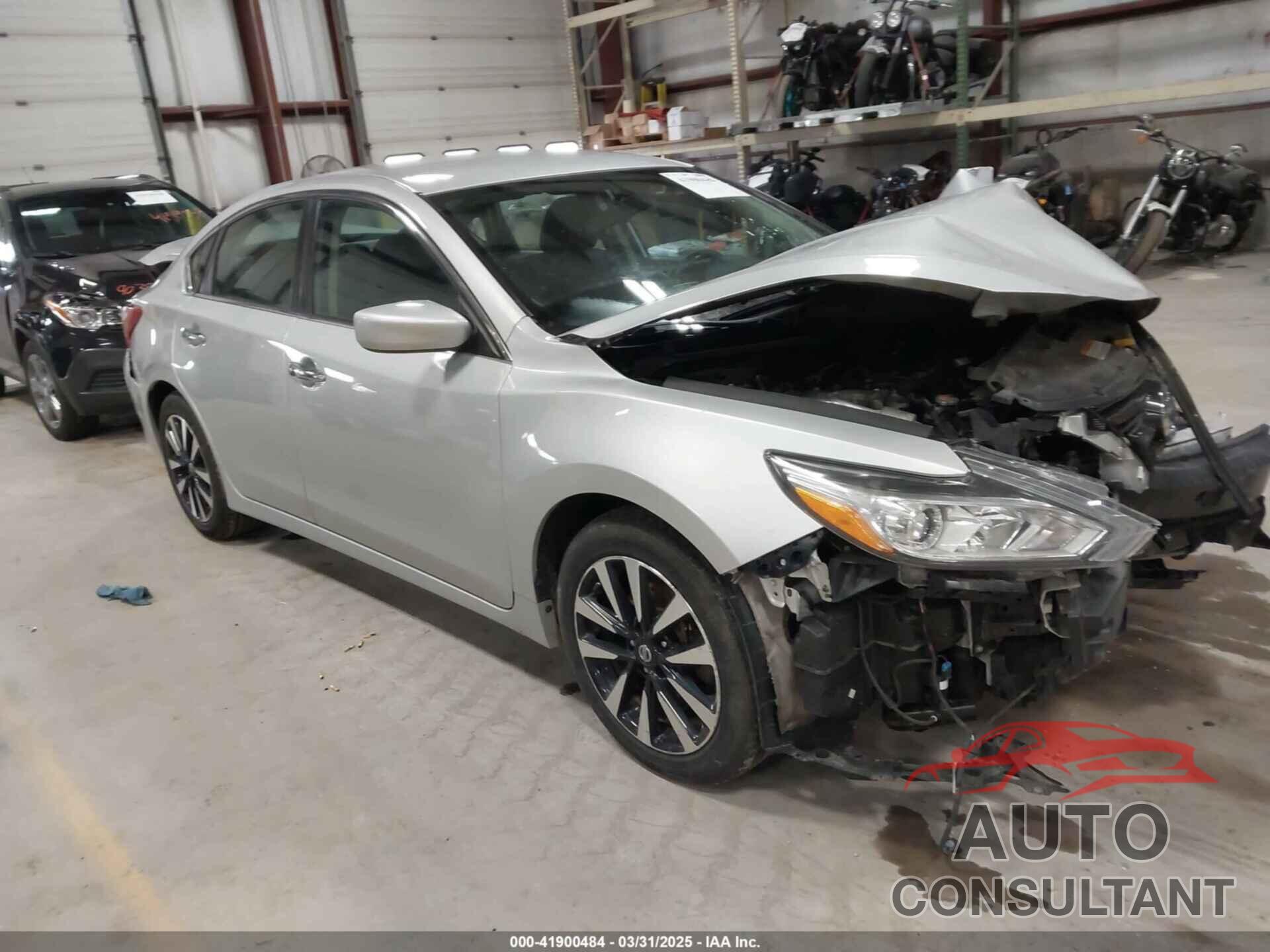 NISSAN ALTIMA 2018 - 1N4AL3AP0JC266584