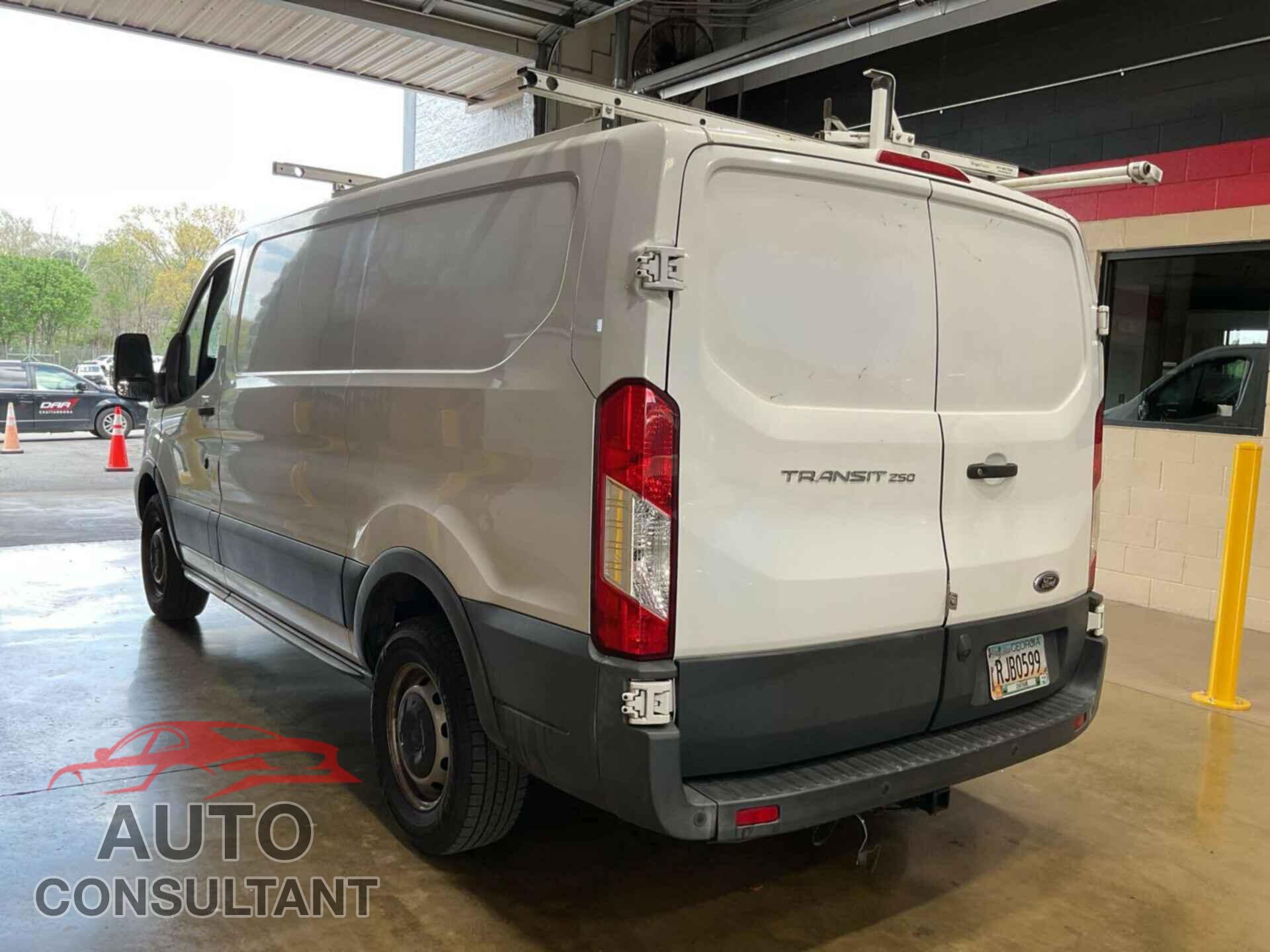 FORD TRANSIT 2018 - 1FTYR1YM3JKA75691