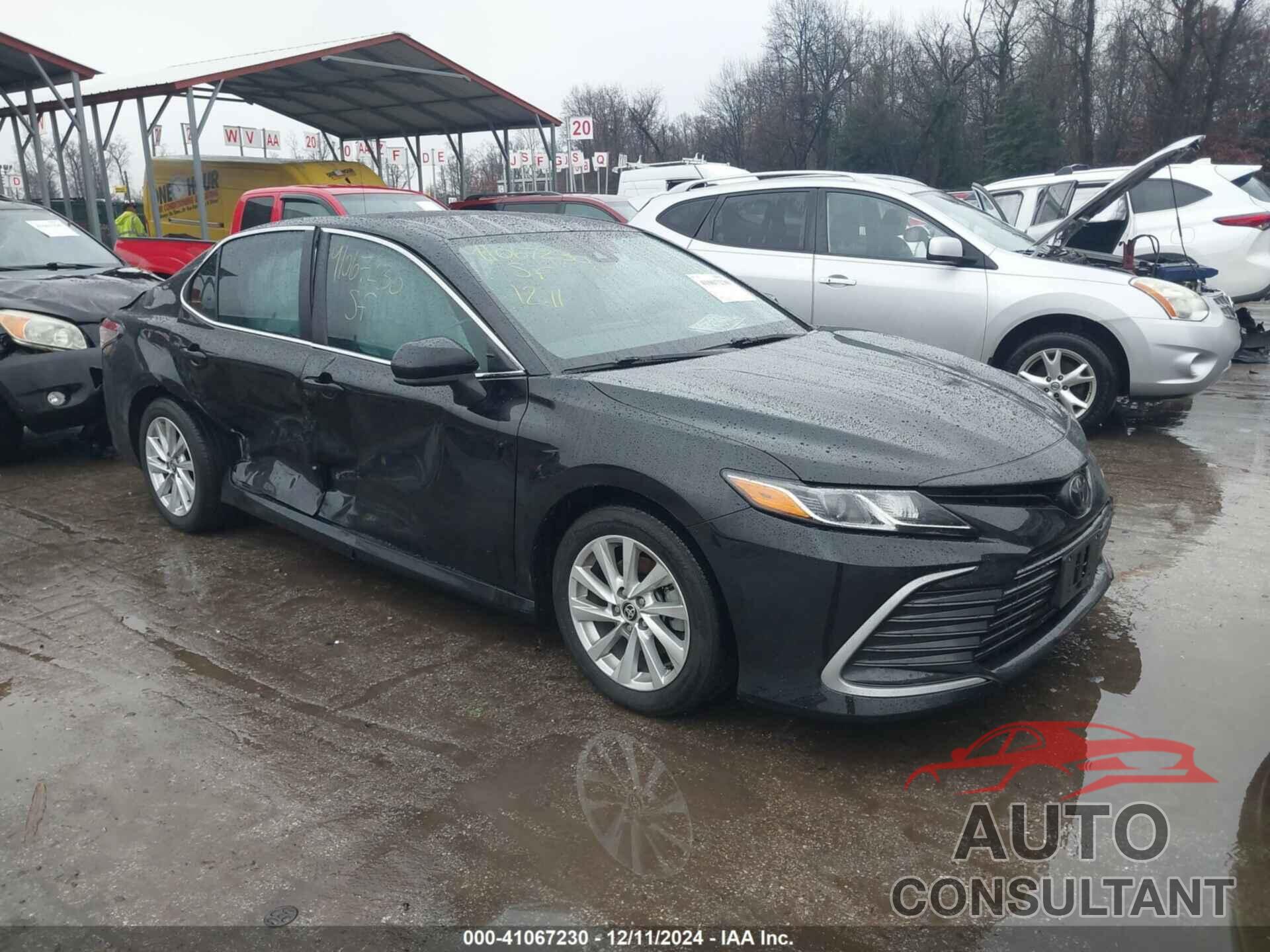 TOYOTA CAMRY 2023 - 4T1C11AK6PU752896