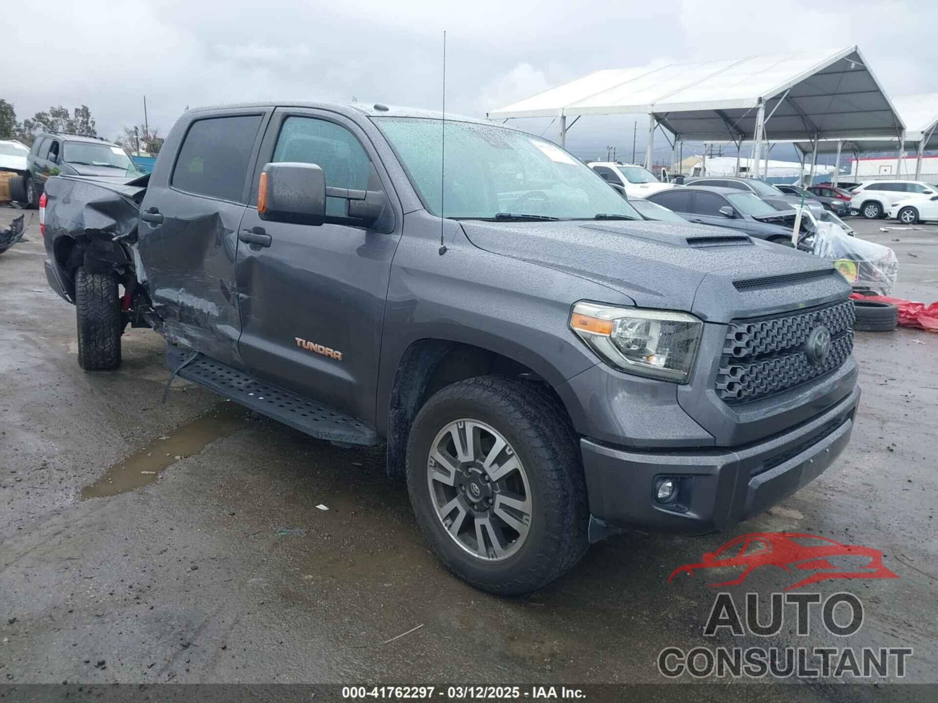 TOYOTA TUNDRA 2018 - 5TFDY5F19JX744986