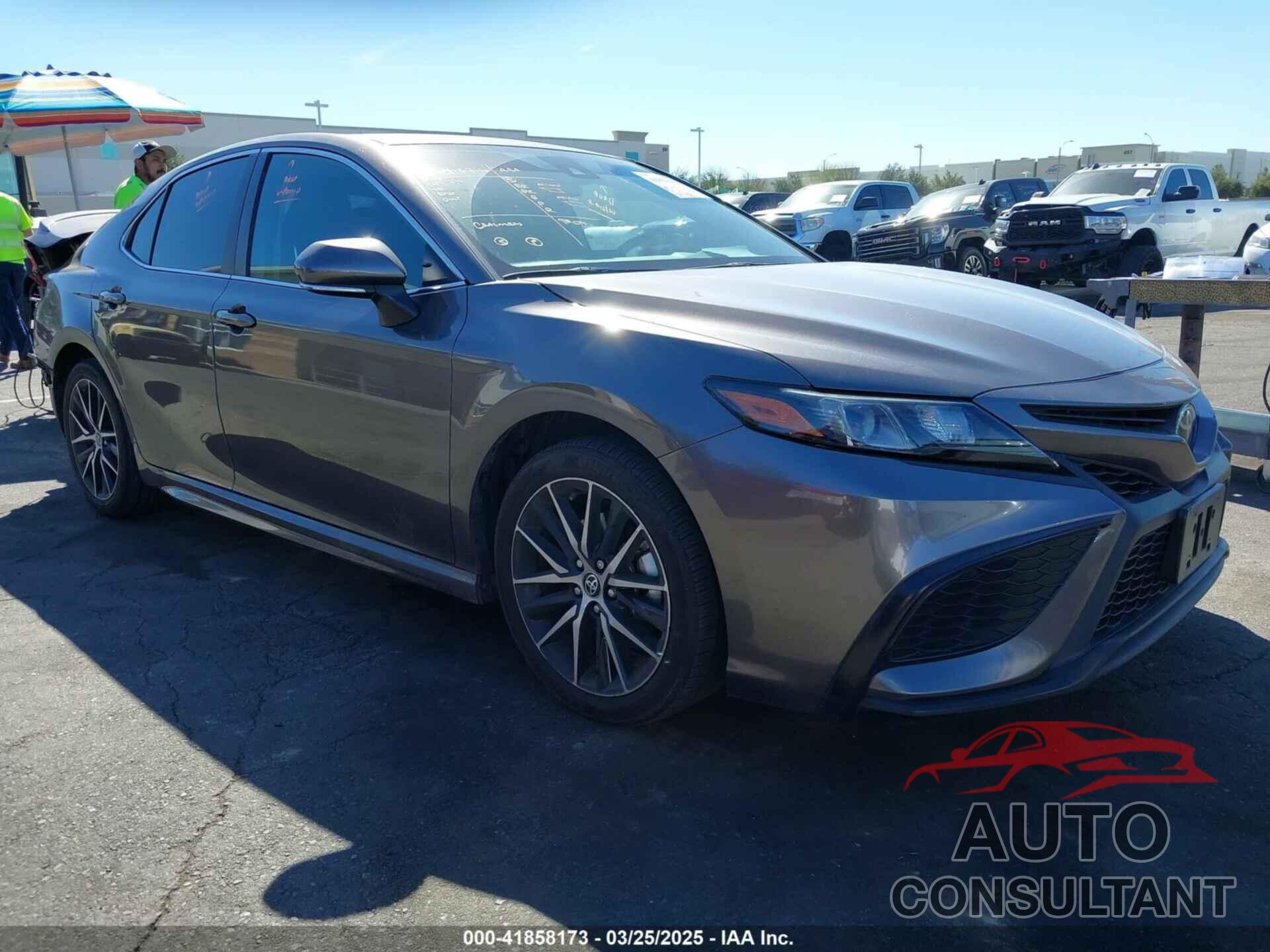 TOYOTA CAMRY 2024 - 4T1G11AK1RU863084