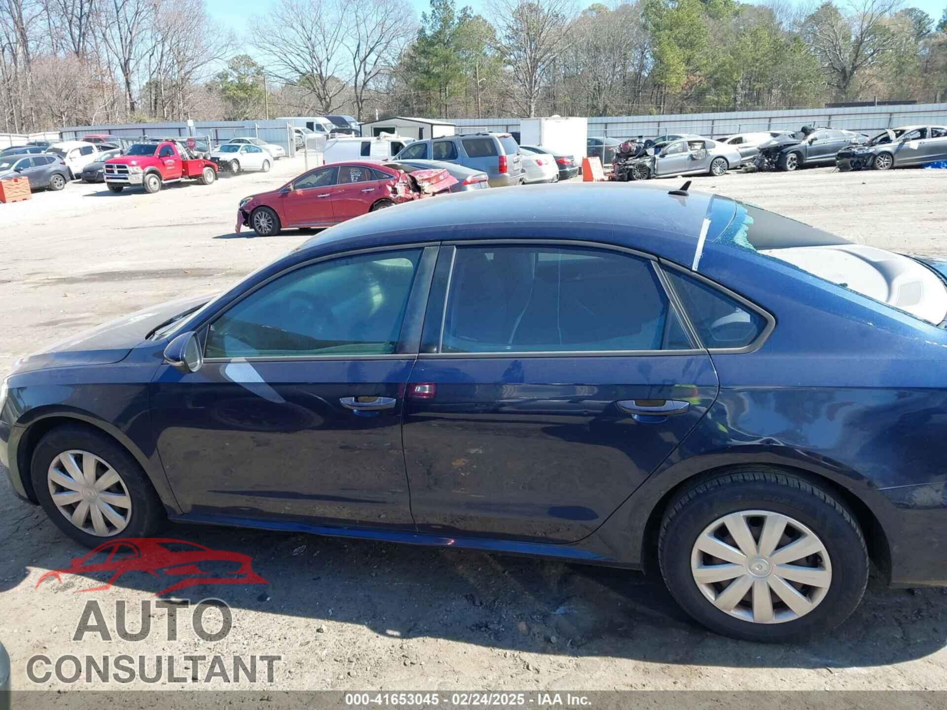 VOLKSWAGEN PASSAT 2012 - 1VWAP7A39CC100079