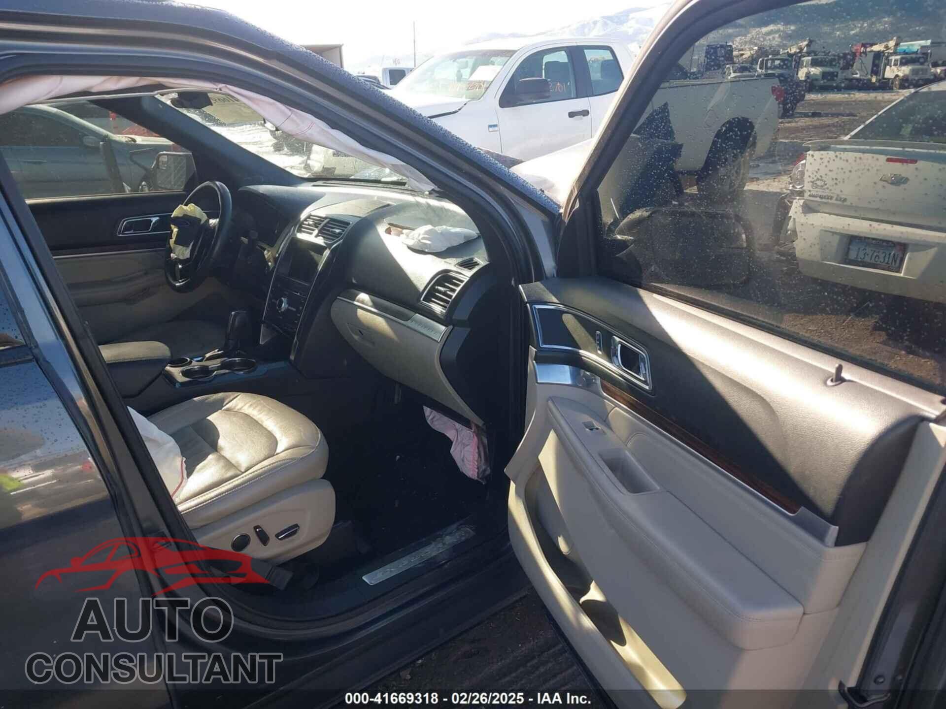 FORD EXPLORER 2018 - 1FM5K7F86JGB57929