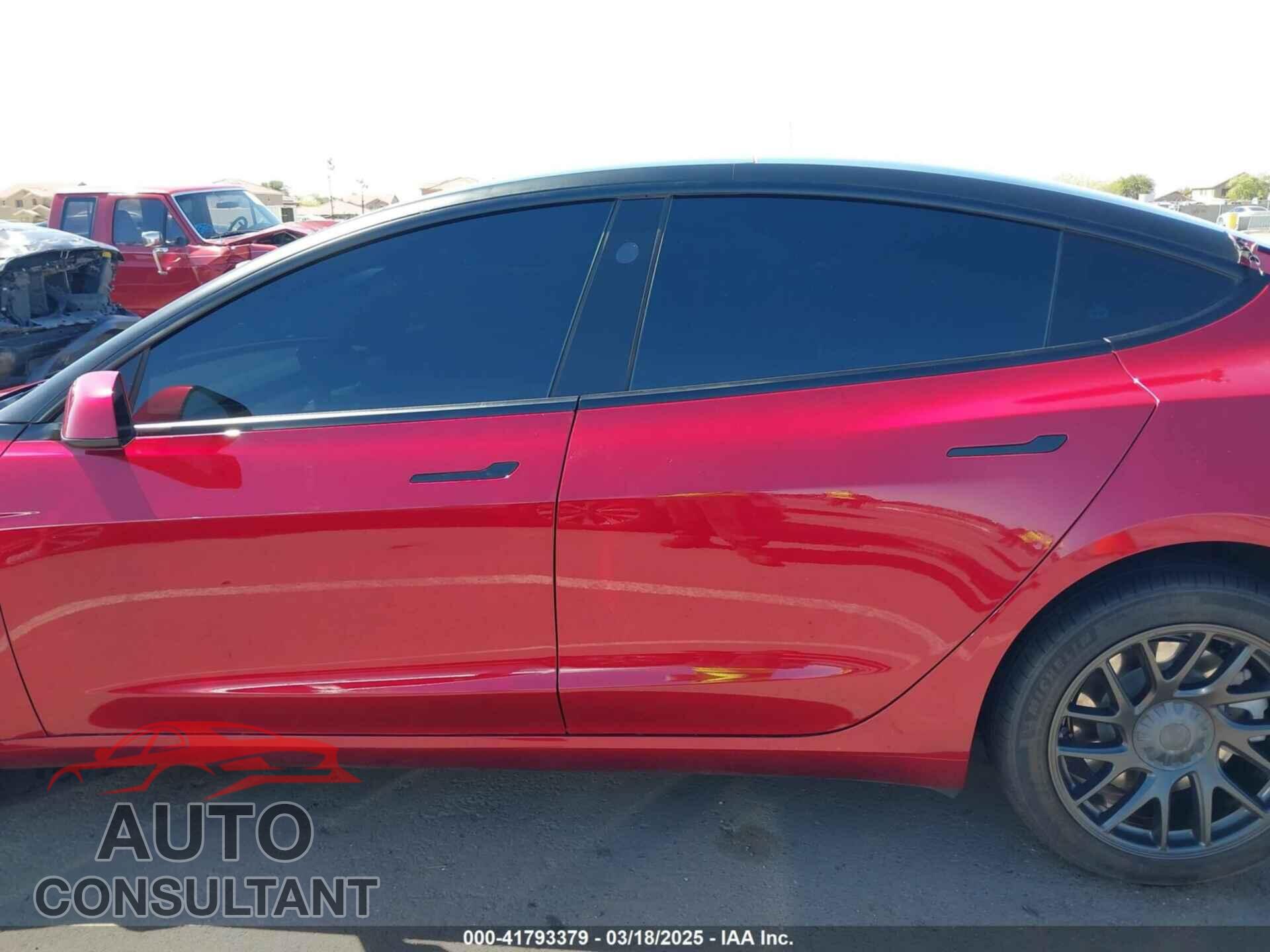 TESLA MODEL 3 2024 - 5YJ3E1EA2RF825011