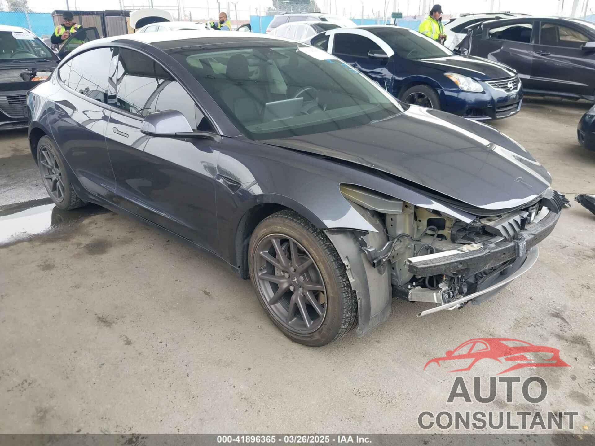 TESLA MODEL 3 2019 - 5YJ3E1EA2KF400197