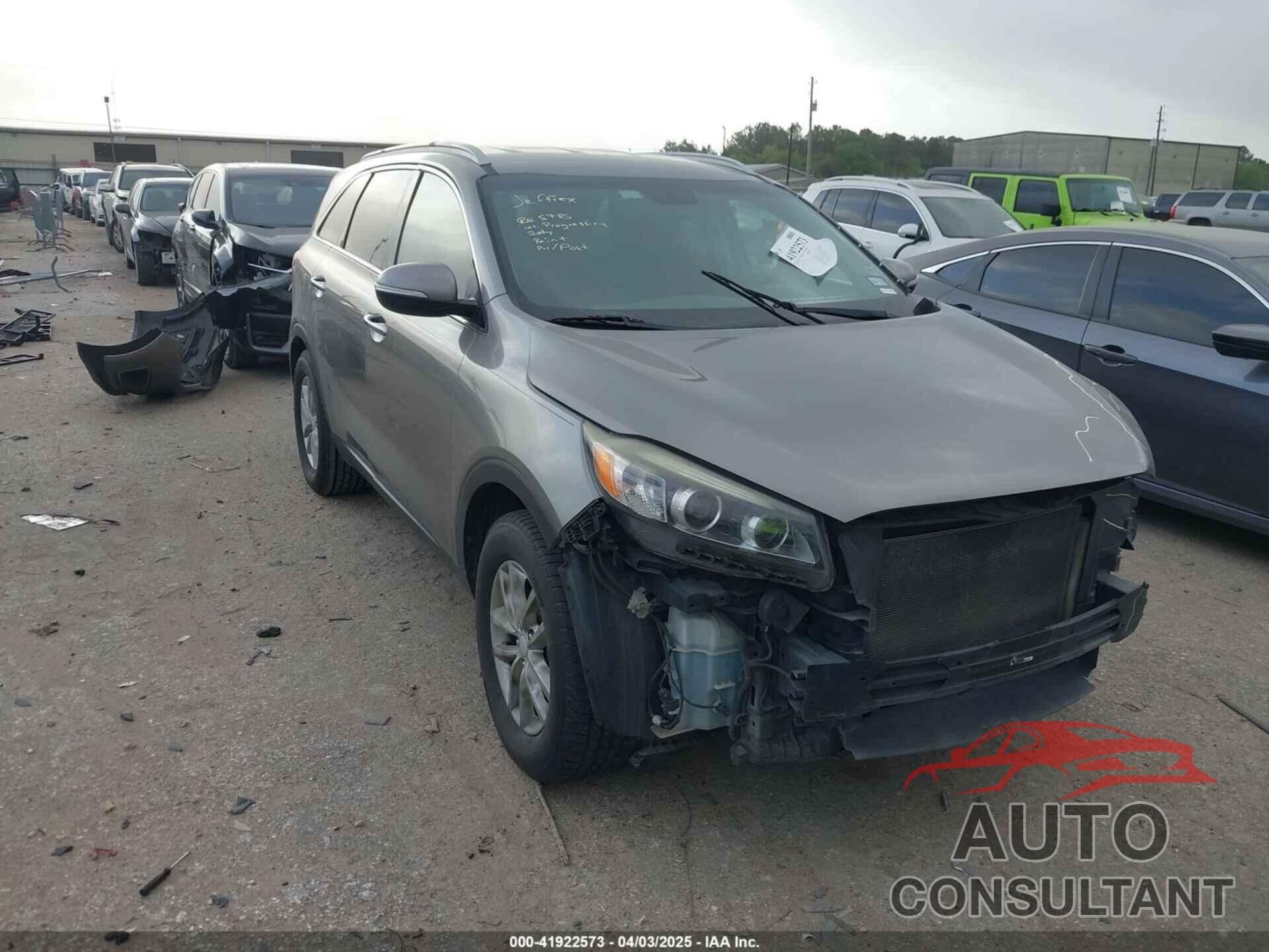 KIA SORENTO 2016 - 5XYPG4A37GG020227