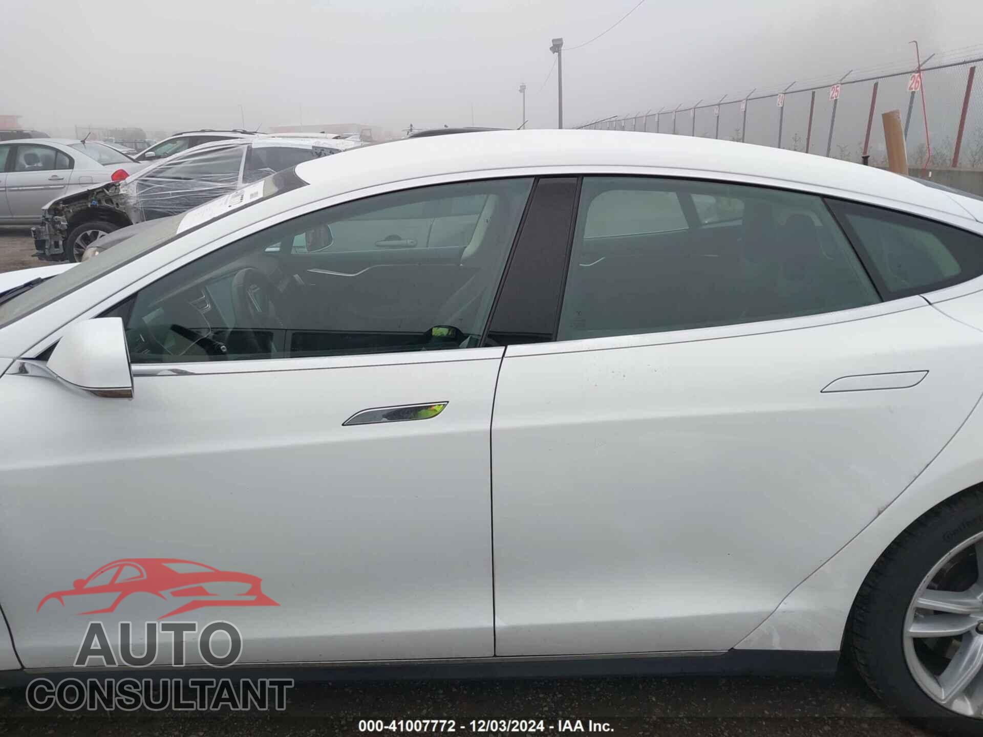 TESLA MODEL S 2015 - 5YJSA1E2XFF111896
