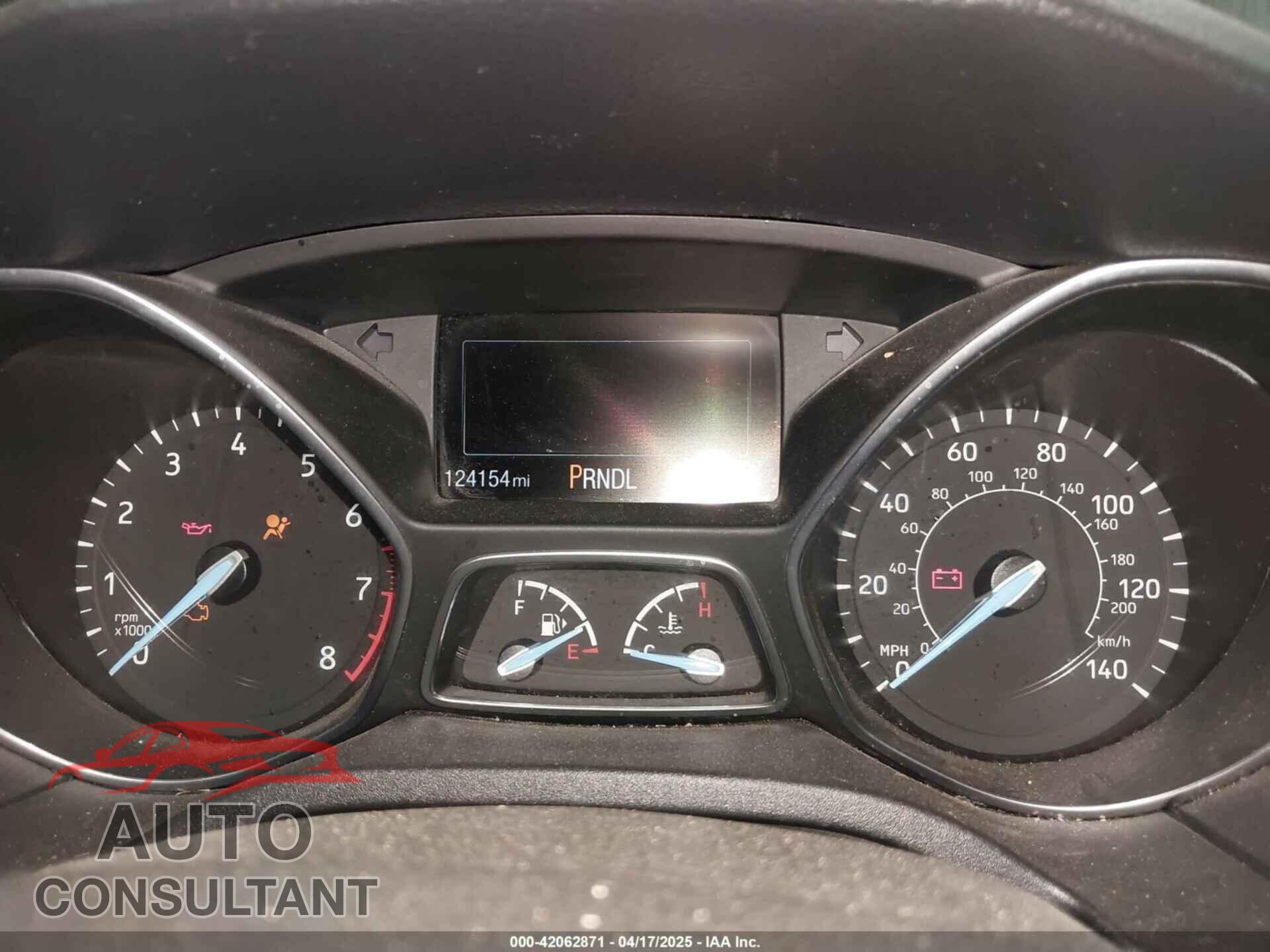 FORD FOCUS 2015 - 1FADP3E29FL374371