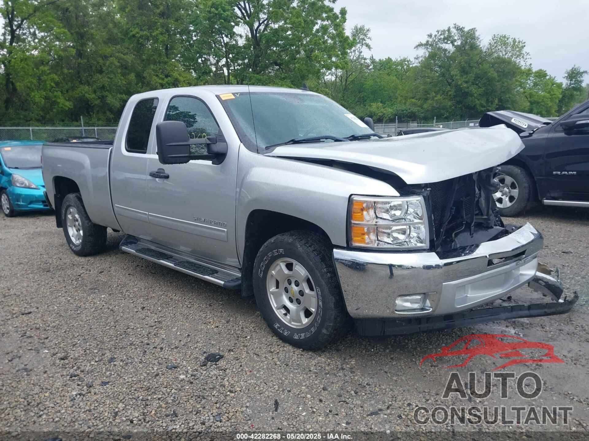 CHEVROLET SILVERADO 1500 2013 - 1GCRCSE07DZ159361