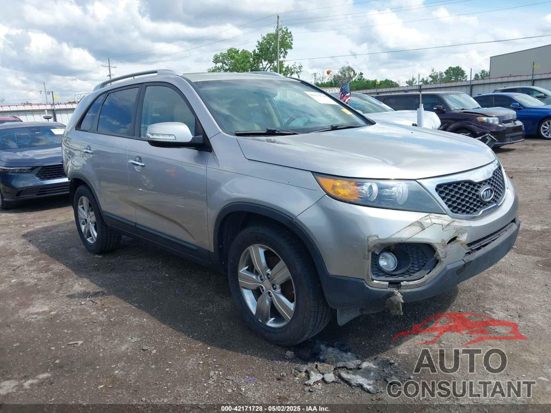 KIA SORENTO 2013 - 5XYKU4A68DG362746