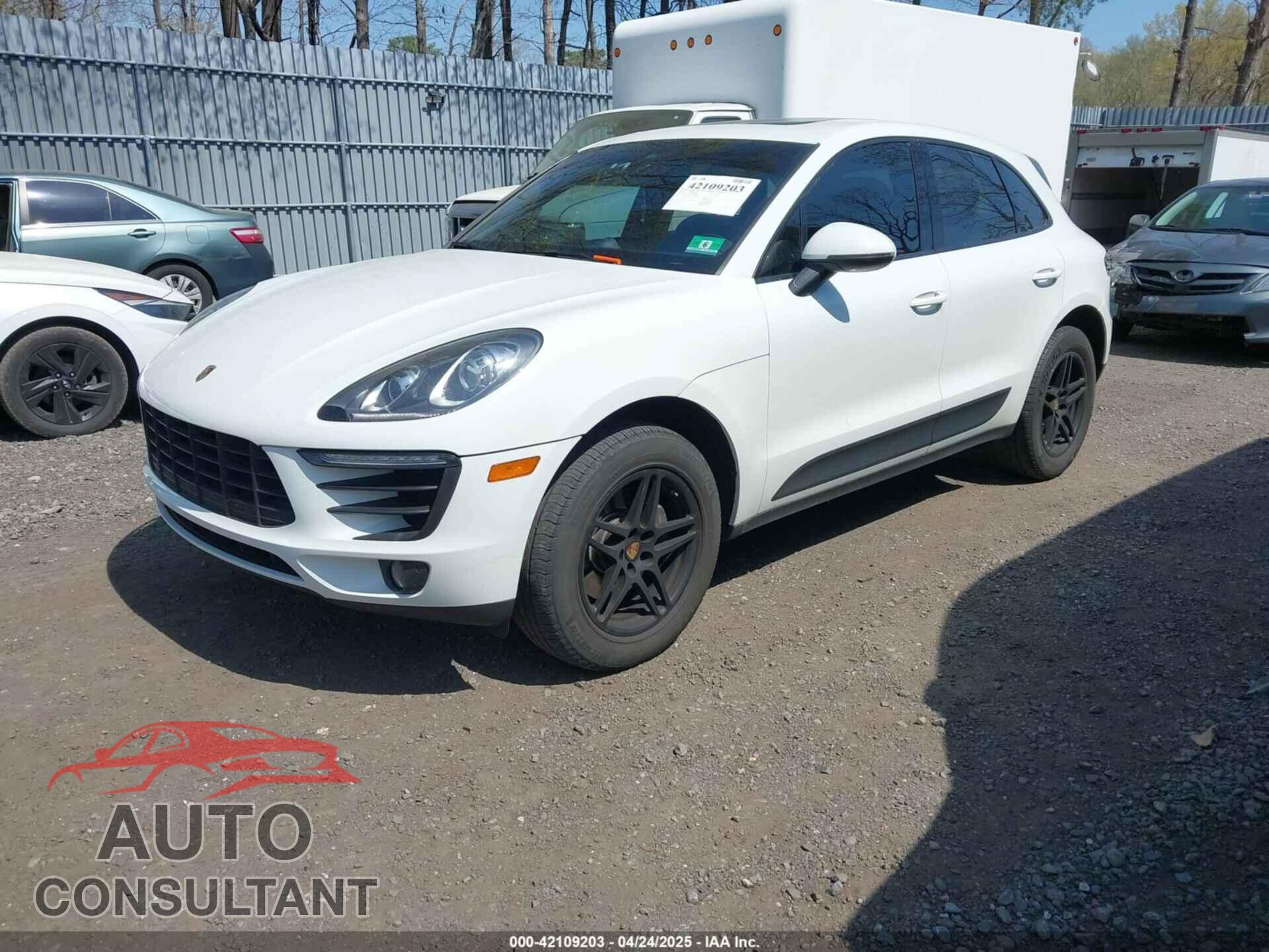 PORSCHE MACAN 2018 - WP1AA2A56JLB08189
