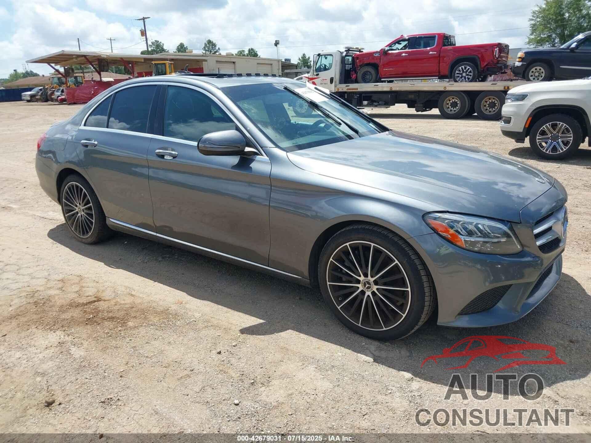 MERCEDES-BENZ C 300 2019 - 55SWF8DB6KU286653