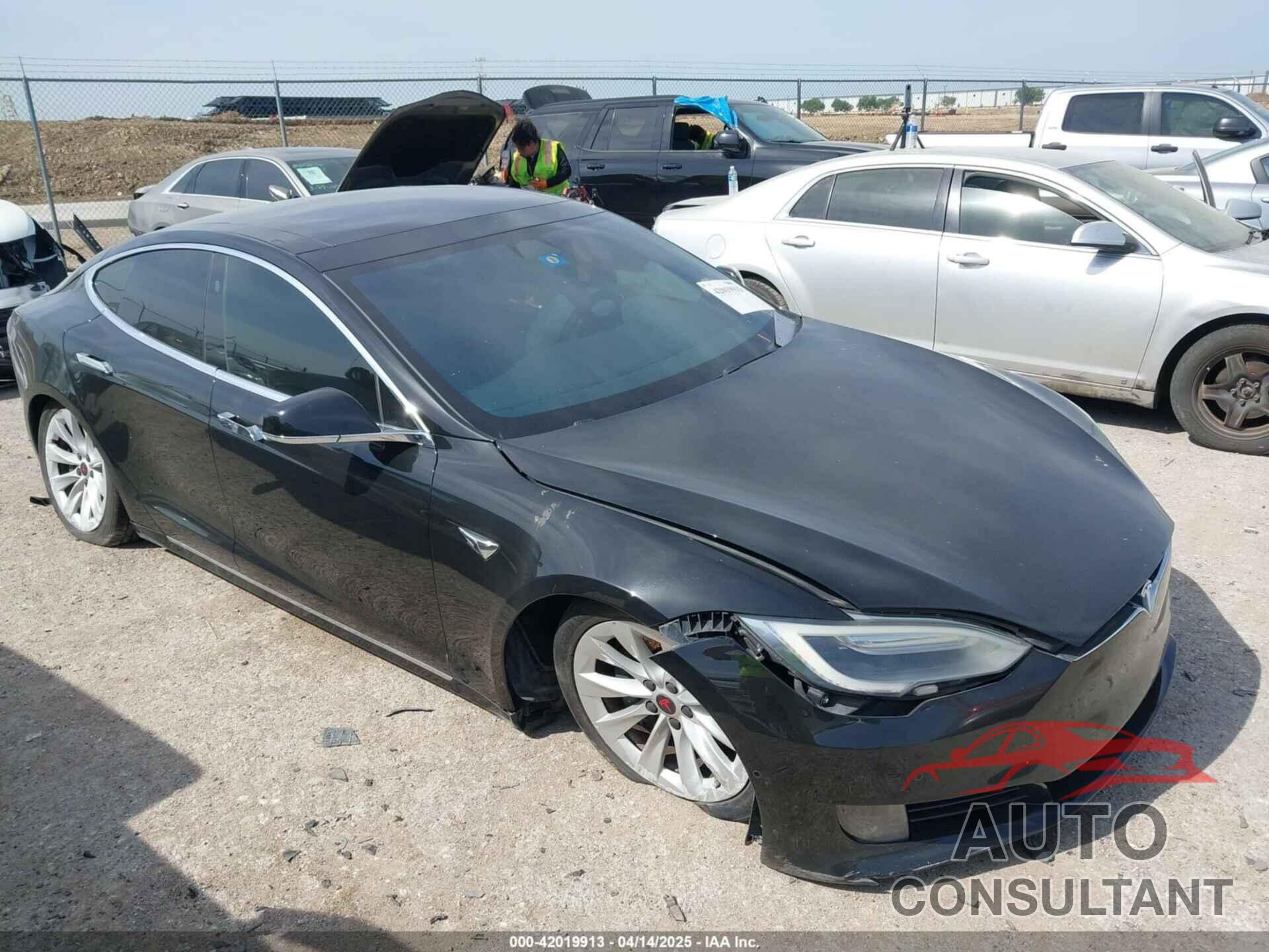 TESLA MODEL S 2016 - 5YJSA1E2XGF167998
