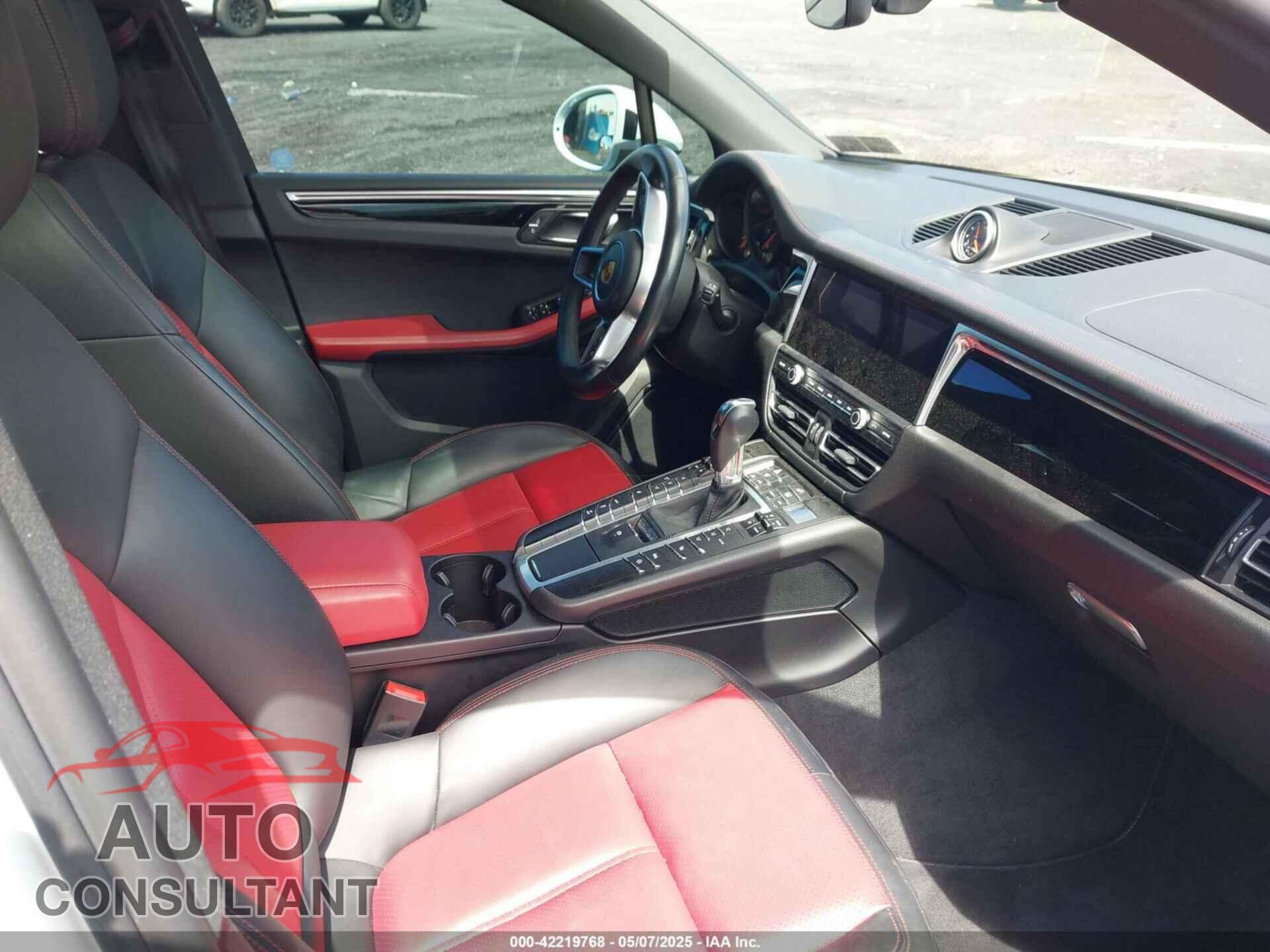 PORSCHE MACAN 2021 - WP1AA2A59MLB10281