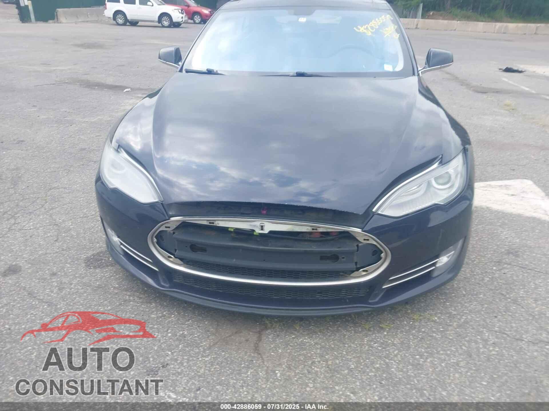 TESLA MODEL S 2013 - 5YJSA1CN1DFP20062