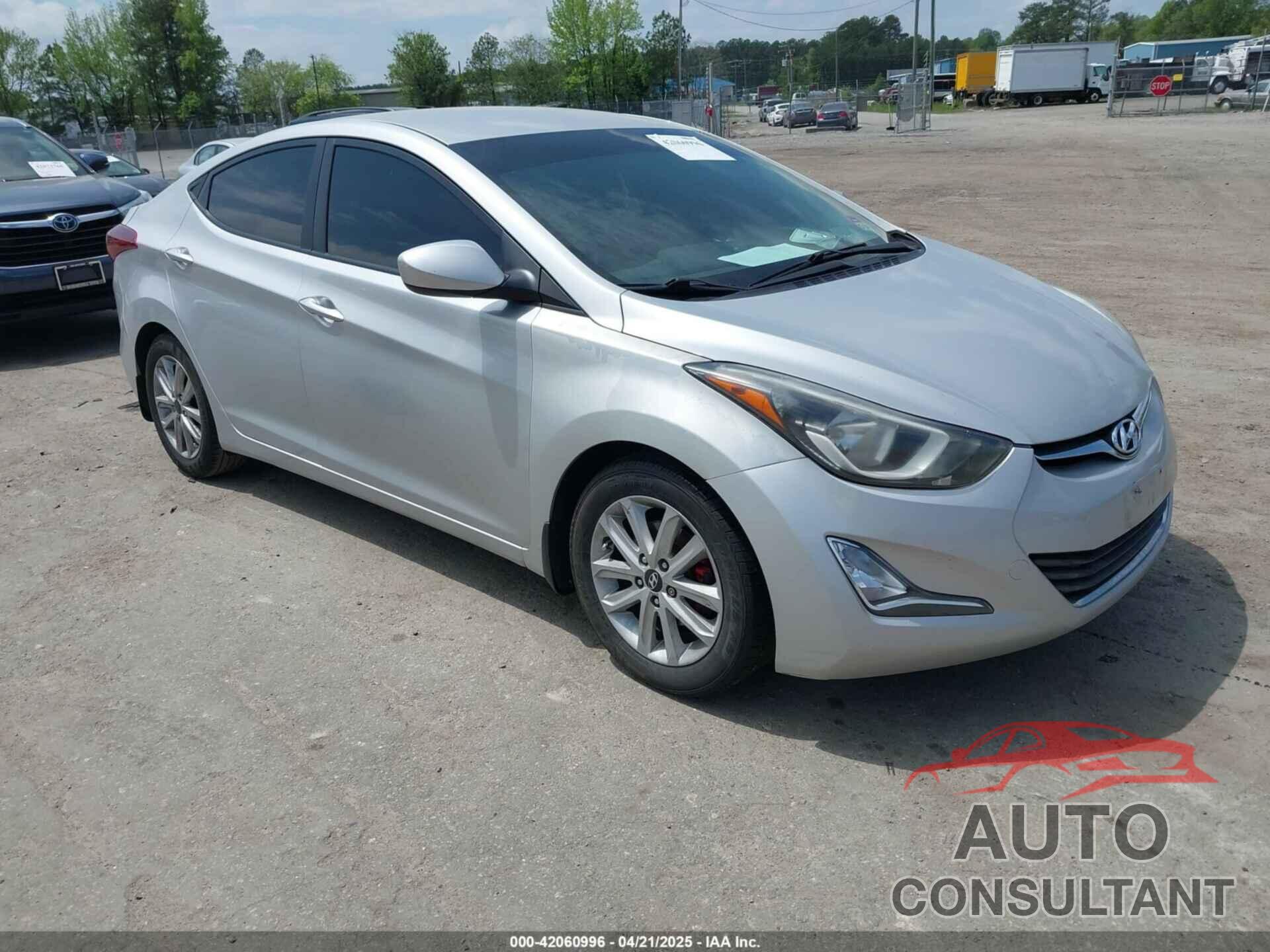 HYUNDAI ELANTRA 2015 - KMHDH4AE4FU264511