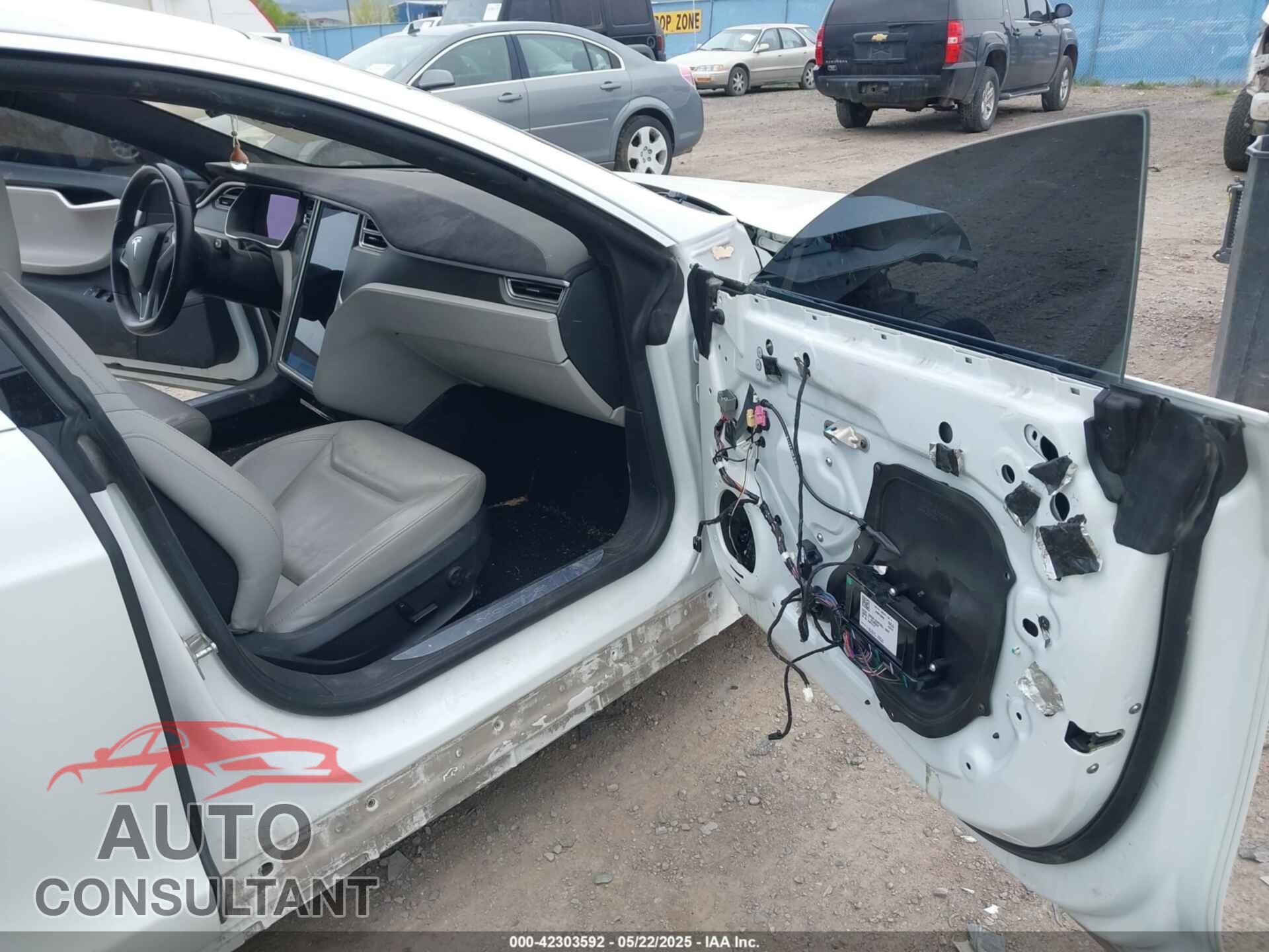TESLA MODEL S 2015 - 5YJSA1E29FF103580