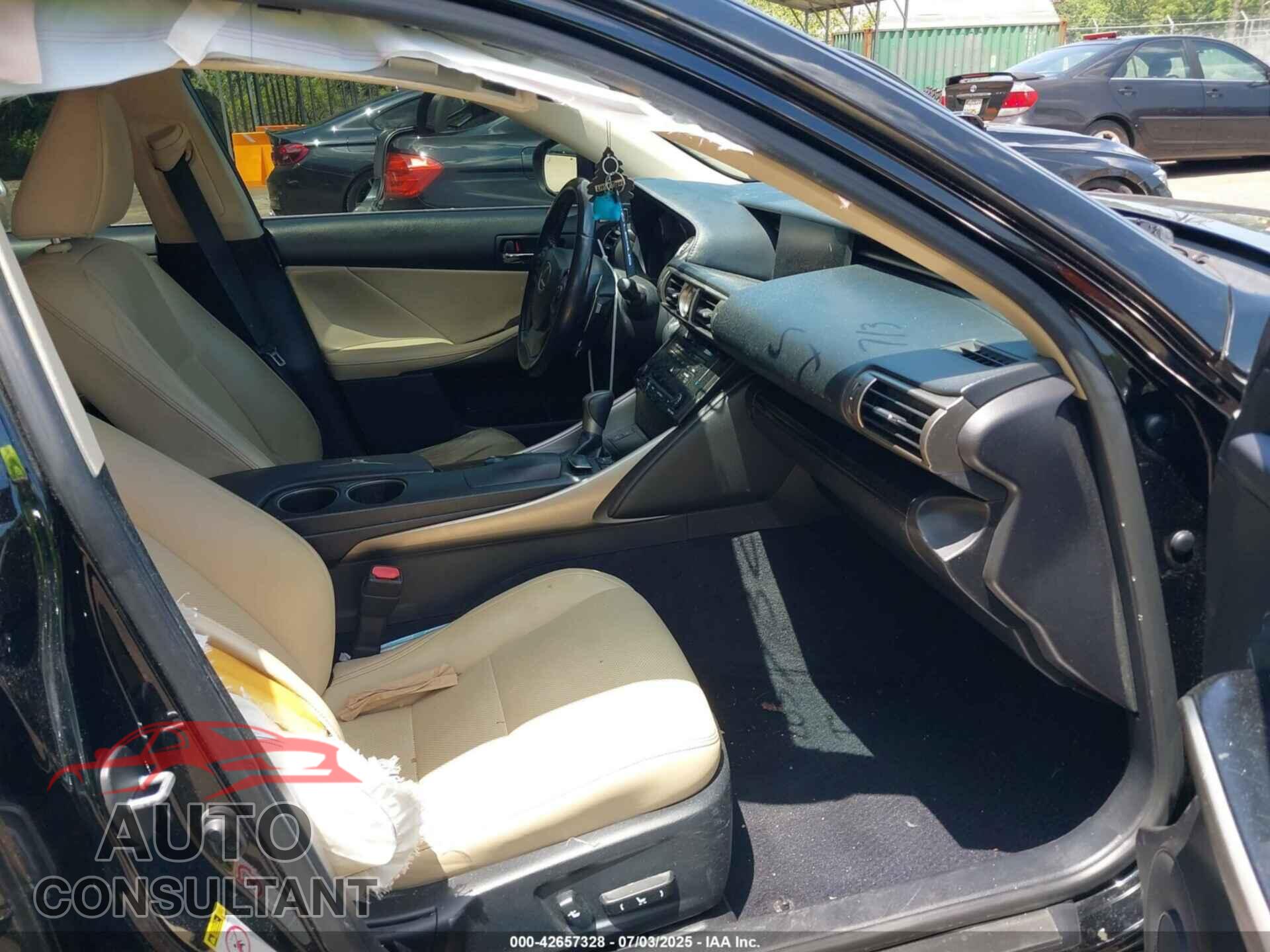 LEXUS IS 350 2014 - JTHBE1D22E5000800