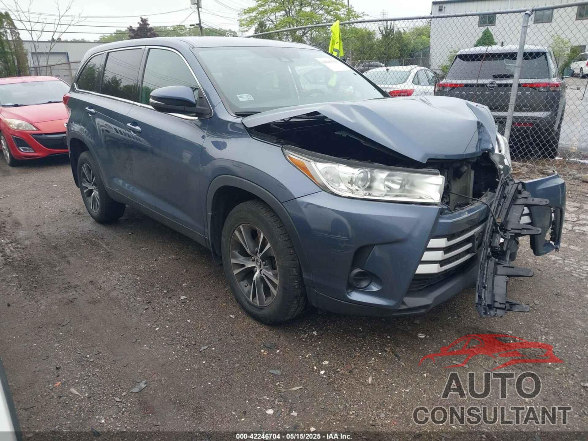 TOYOTA HIGHLANDER 2019 - 5TDBZRFH7KS952896