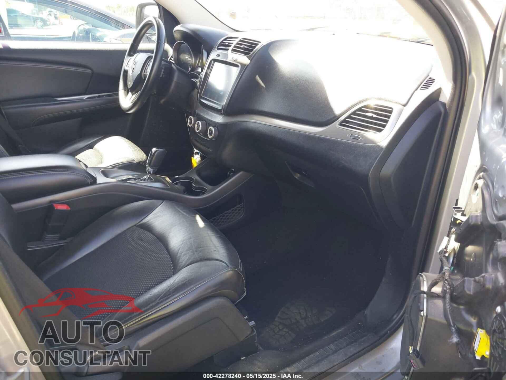 DODGE JOURNEY 2017 - 3C4PDCGG2HT556574