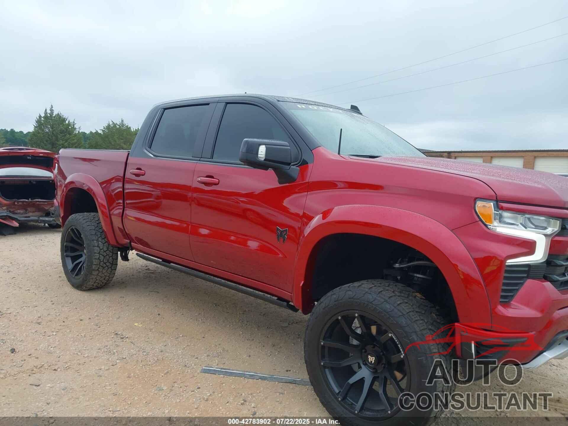 CHEVROLET SILVERADO 1500 2023 - 1GCUDEED6PZ280530
