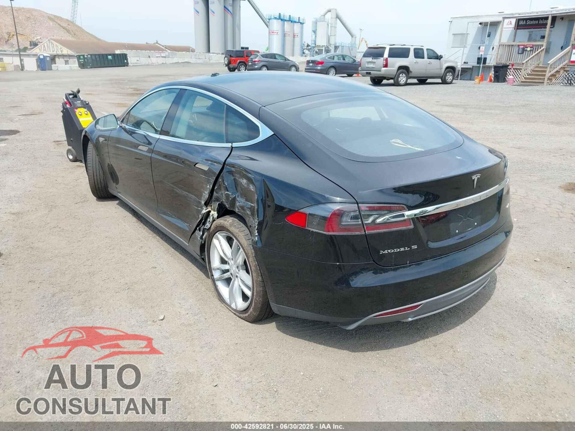 TESLA MODEL S 2014 - 5YJSA1H13EFP36111