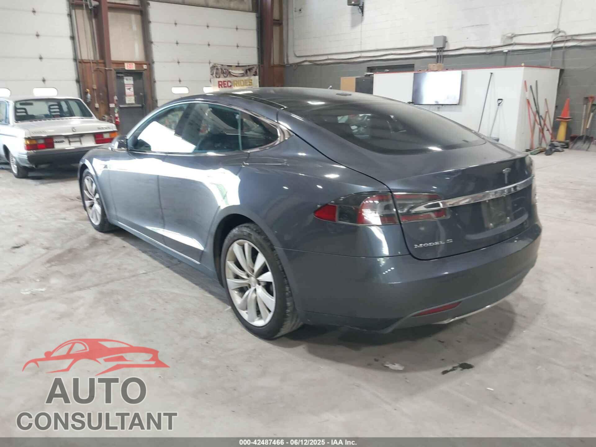 TESLA MODEL S 2016 - 5YJSA1E22GF124109