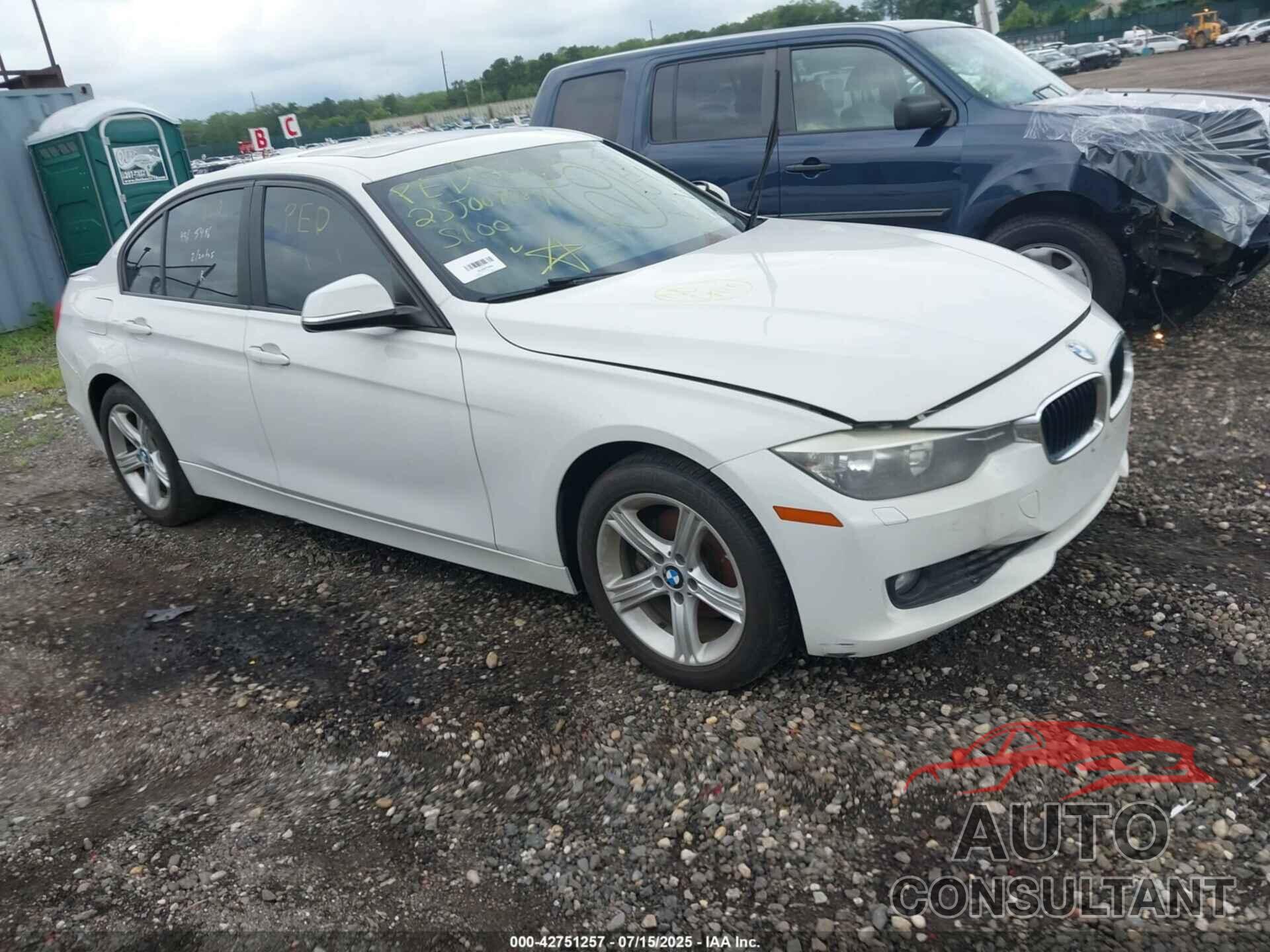 BMW 328I 2014 - WBA3B5G53ENS09598
