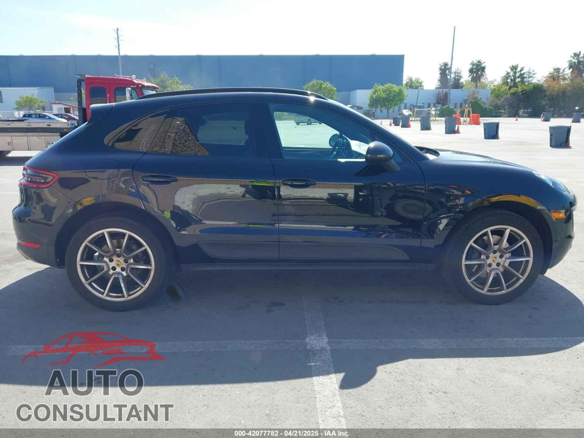 PORSCHE MACAN 2017 - WP1AA2A59HLB83303