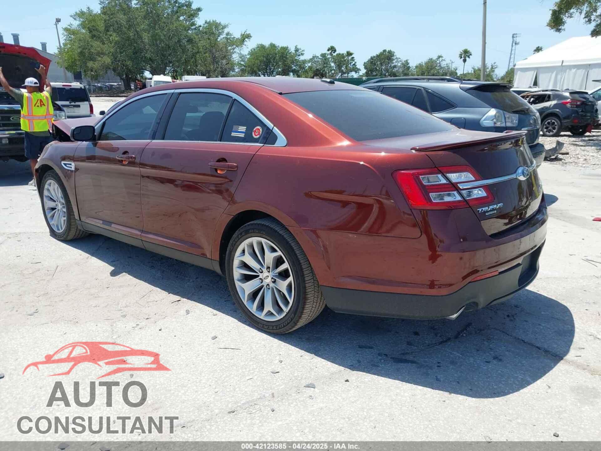 FORD TAURUS 2015 - 1FAHP2F80FG137355