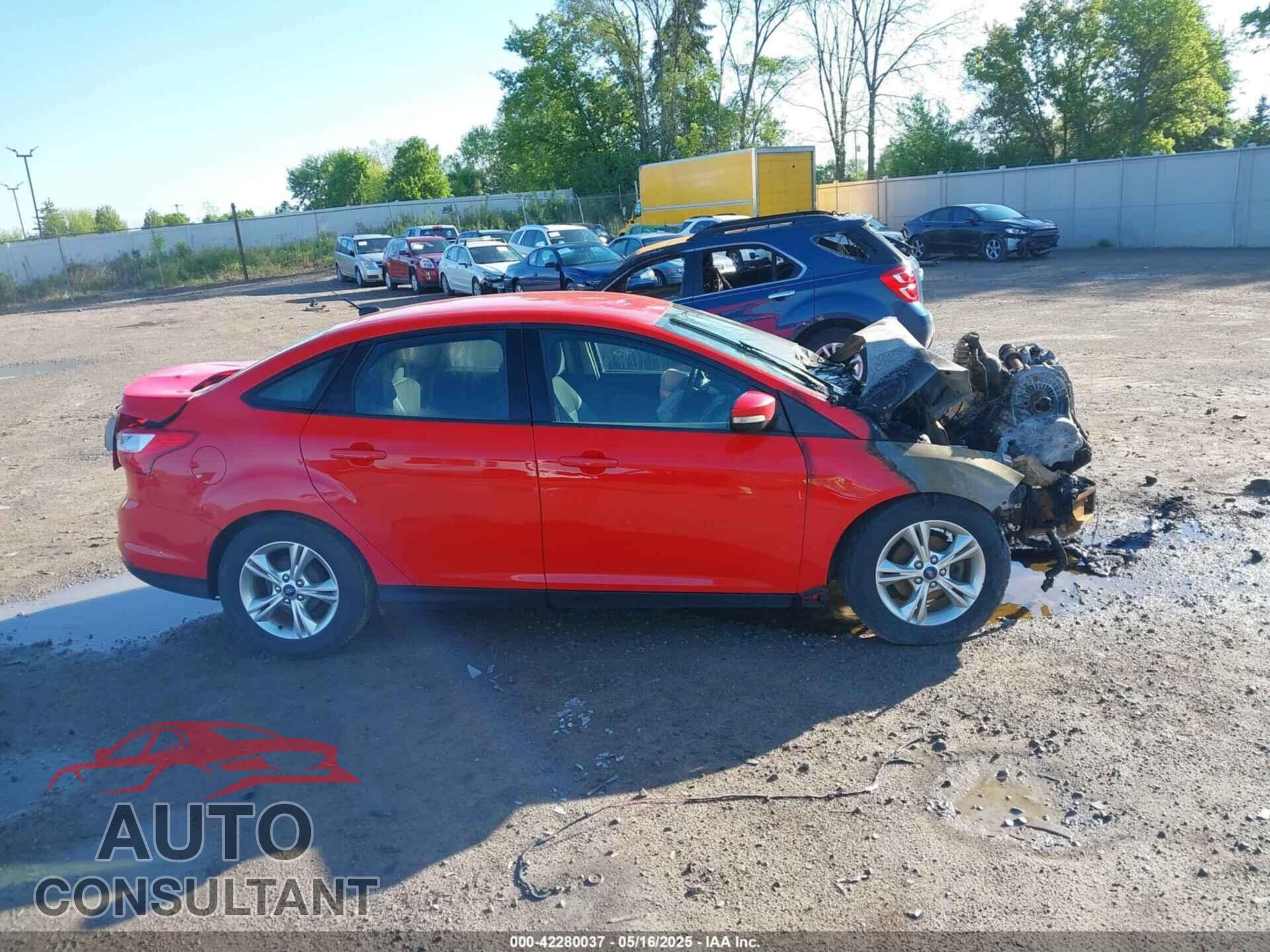FORD FOCUS 2014 - 1FADP3F2XEL218112
