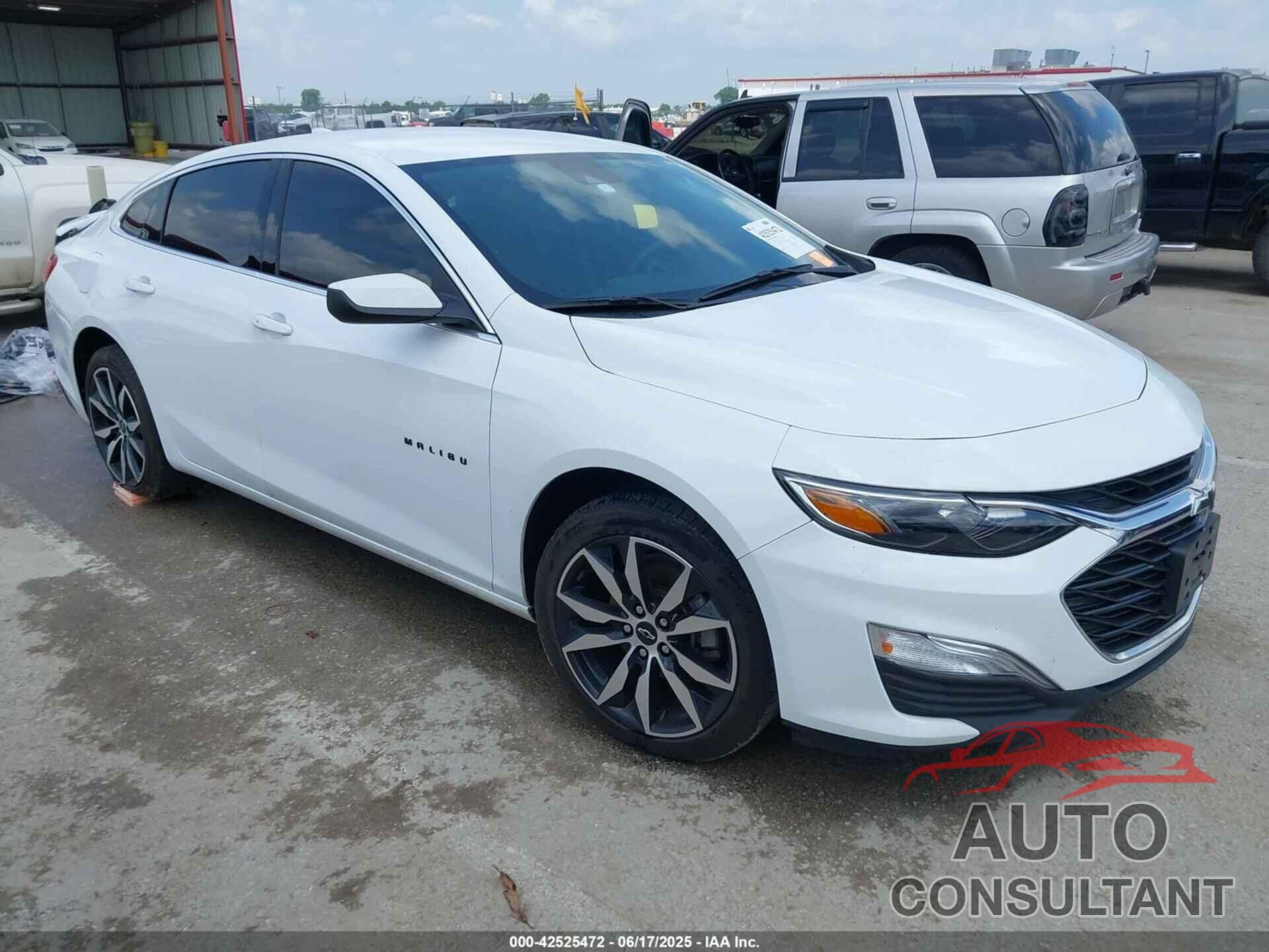 CHEVROLET MALIBU 2023 - 1G1ZG5ST0PF123496