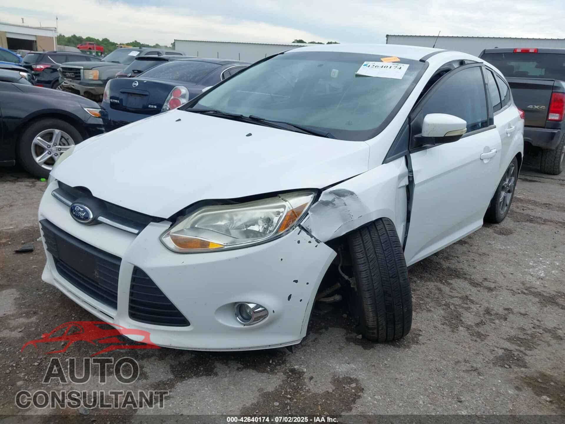 FORD FOCUS 2014 - 1FADP3K28EL319249