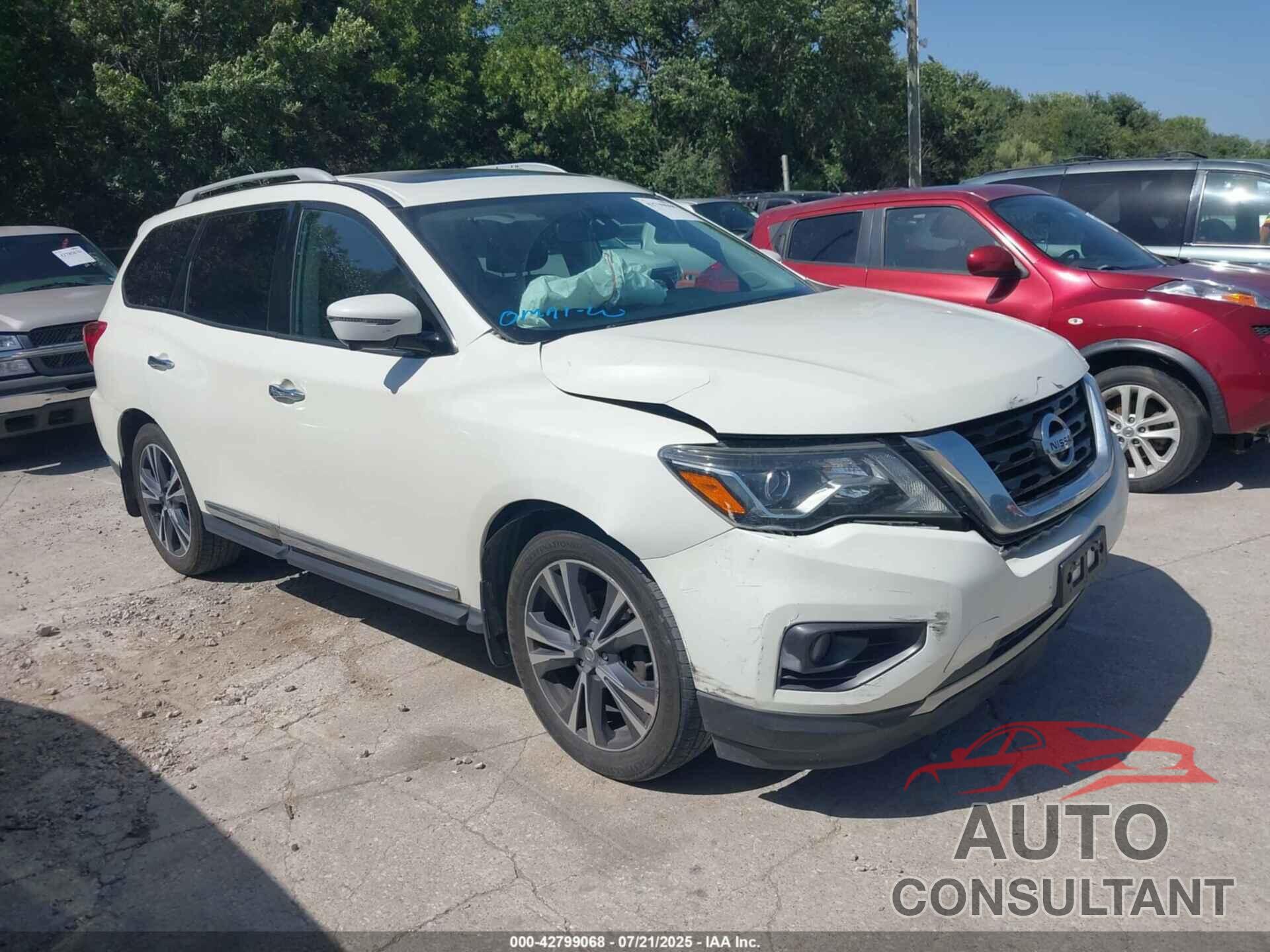 NISSAN PATHFINDER 2017 - 5N1DR2MM1HC680626