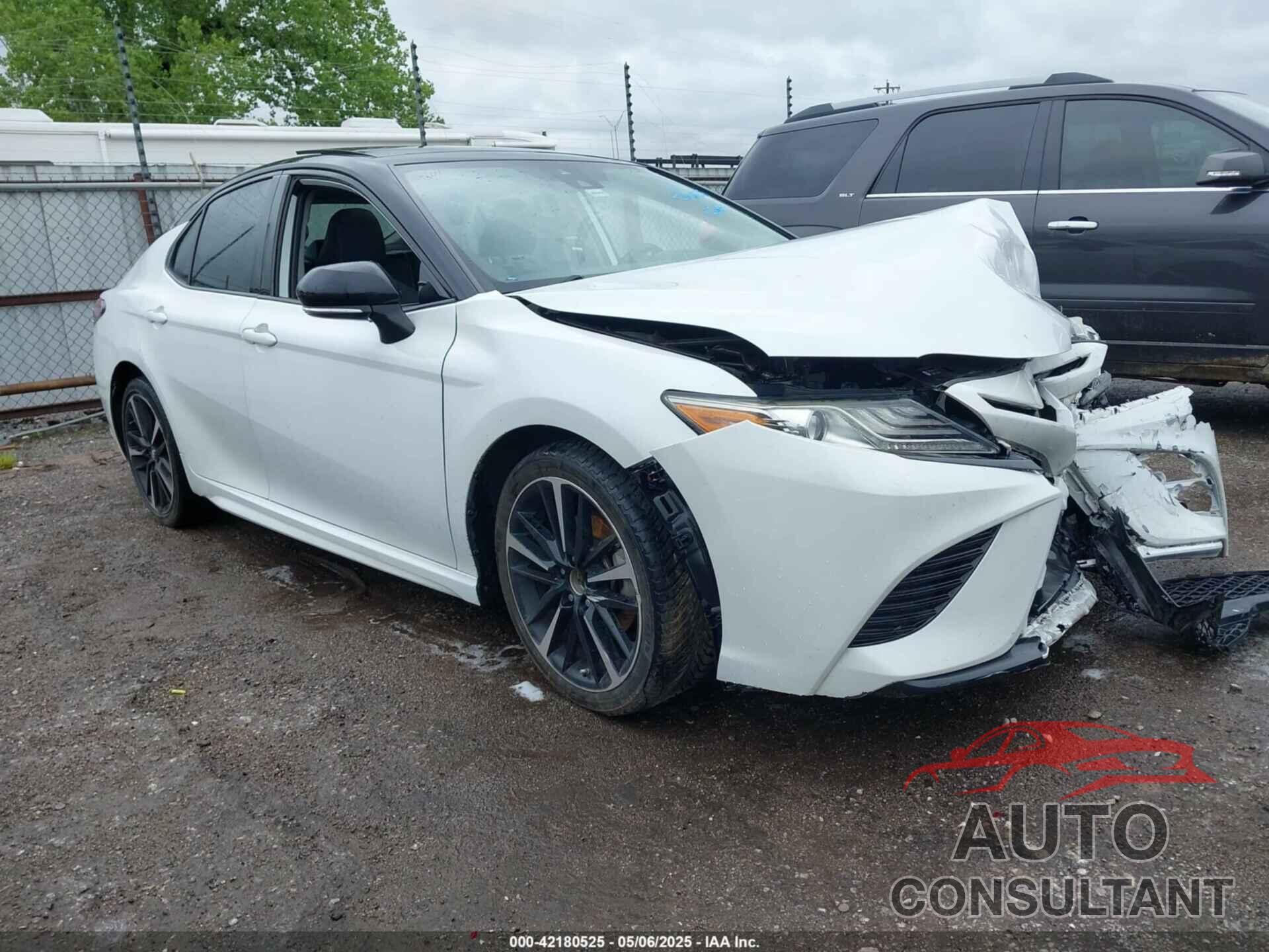 TOYOTA CAMRY 2019 - 4T1B61HK8KU240262
