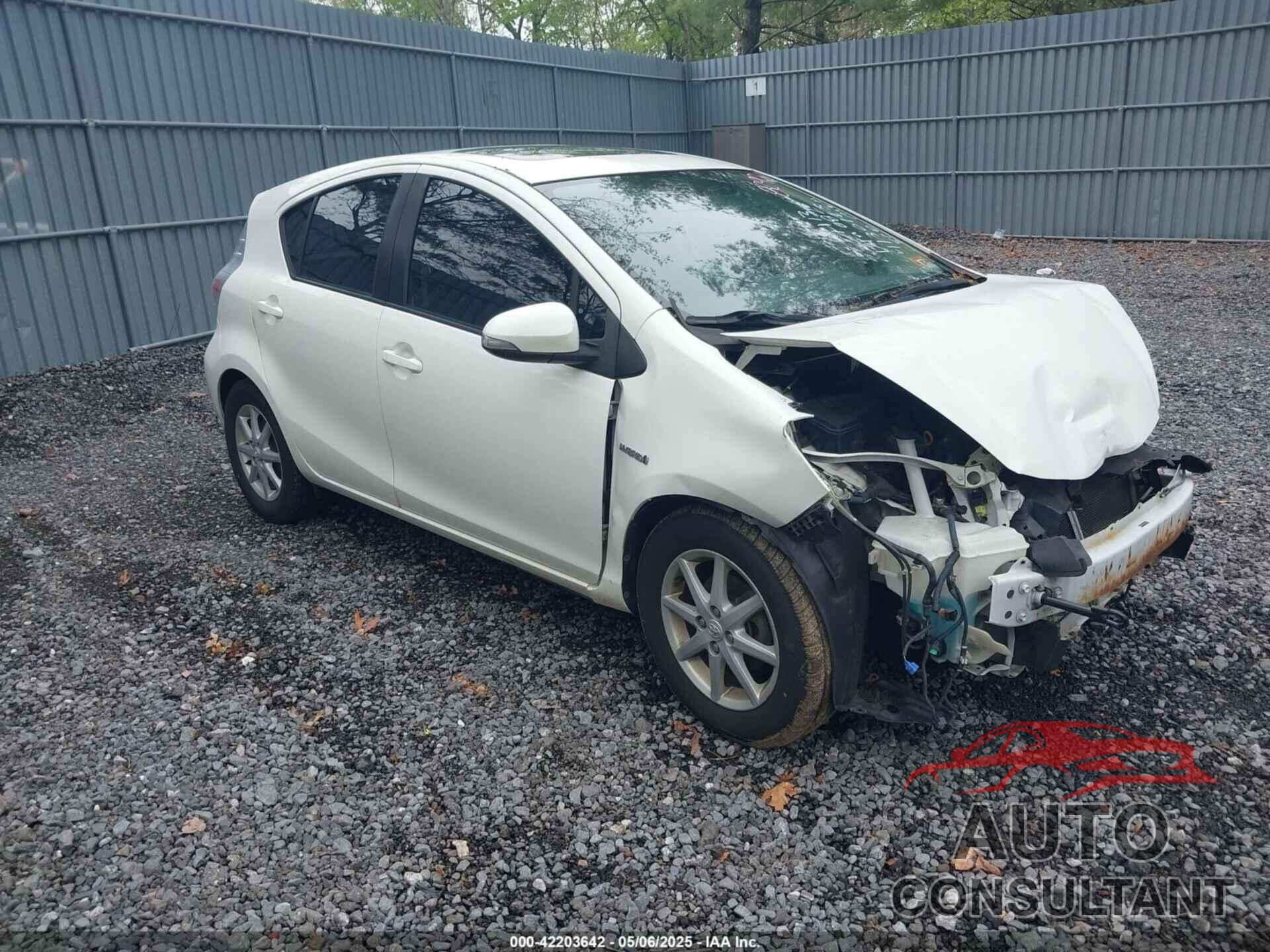 TOYOTA PRIUS C 2013 - JTDKDTB34D1050826